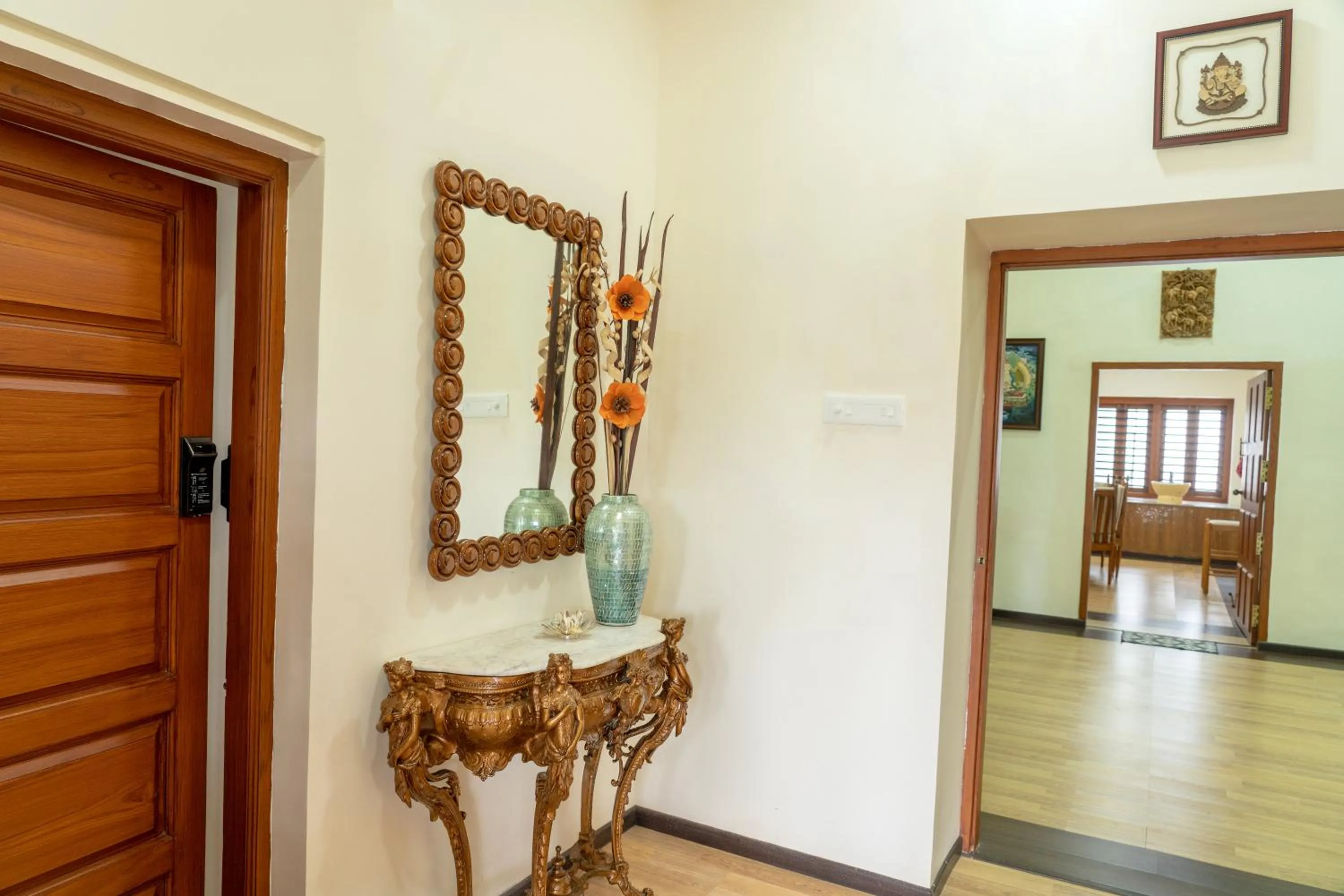 hair dresser in The Inglewood Bungalow