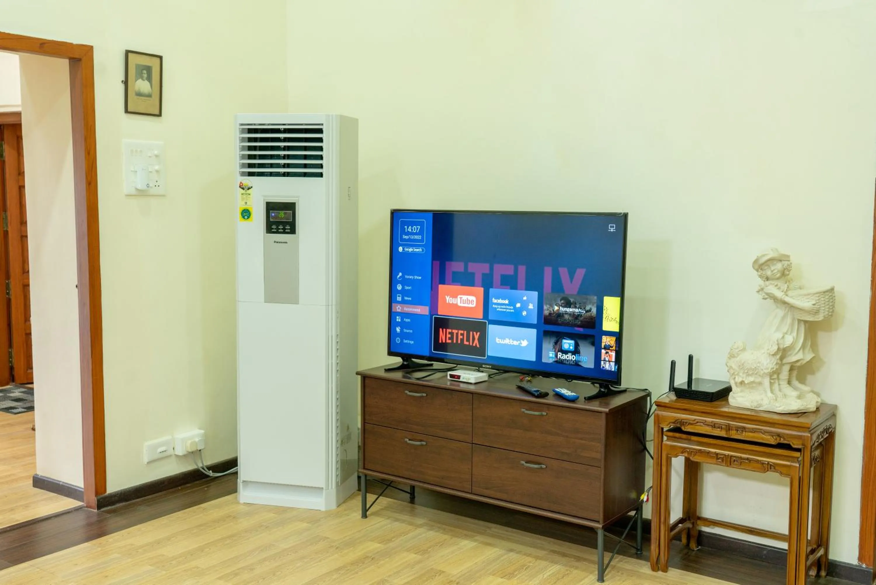 Communal lounge/ TV room in The Inglewood Bungalow