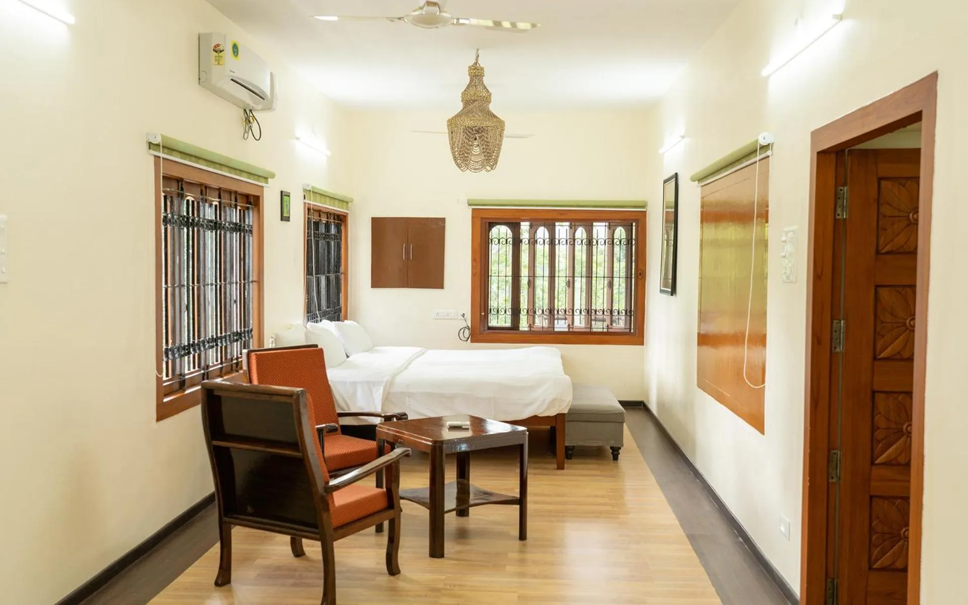 Bed in The Inglewood Bungalow