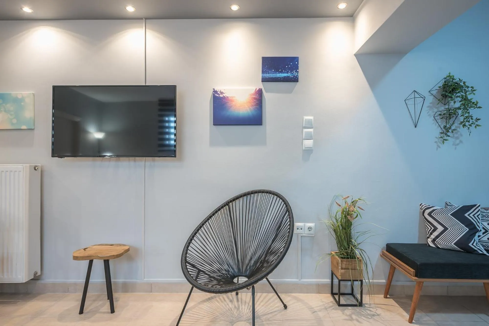 TV and multimedia in The Boutique Studio by CloudKeys