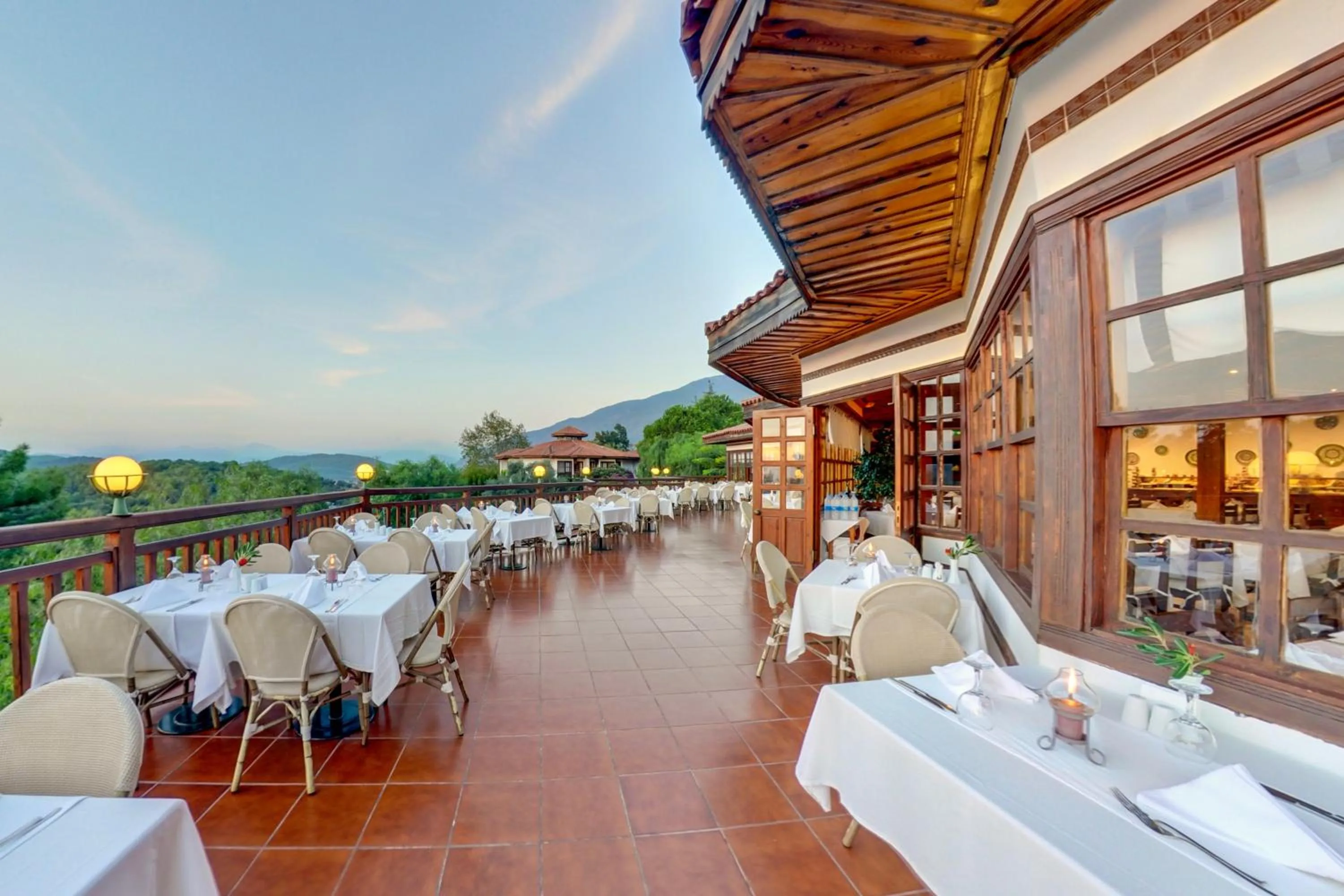 Restaurant/places to eat in Montana Pine Resort - All Inclusive