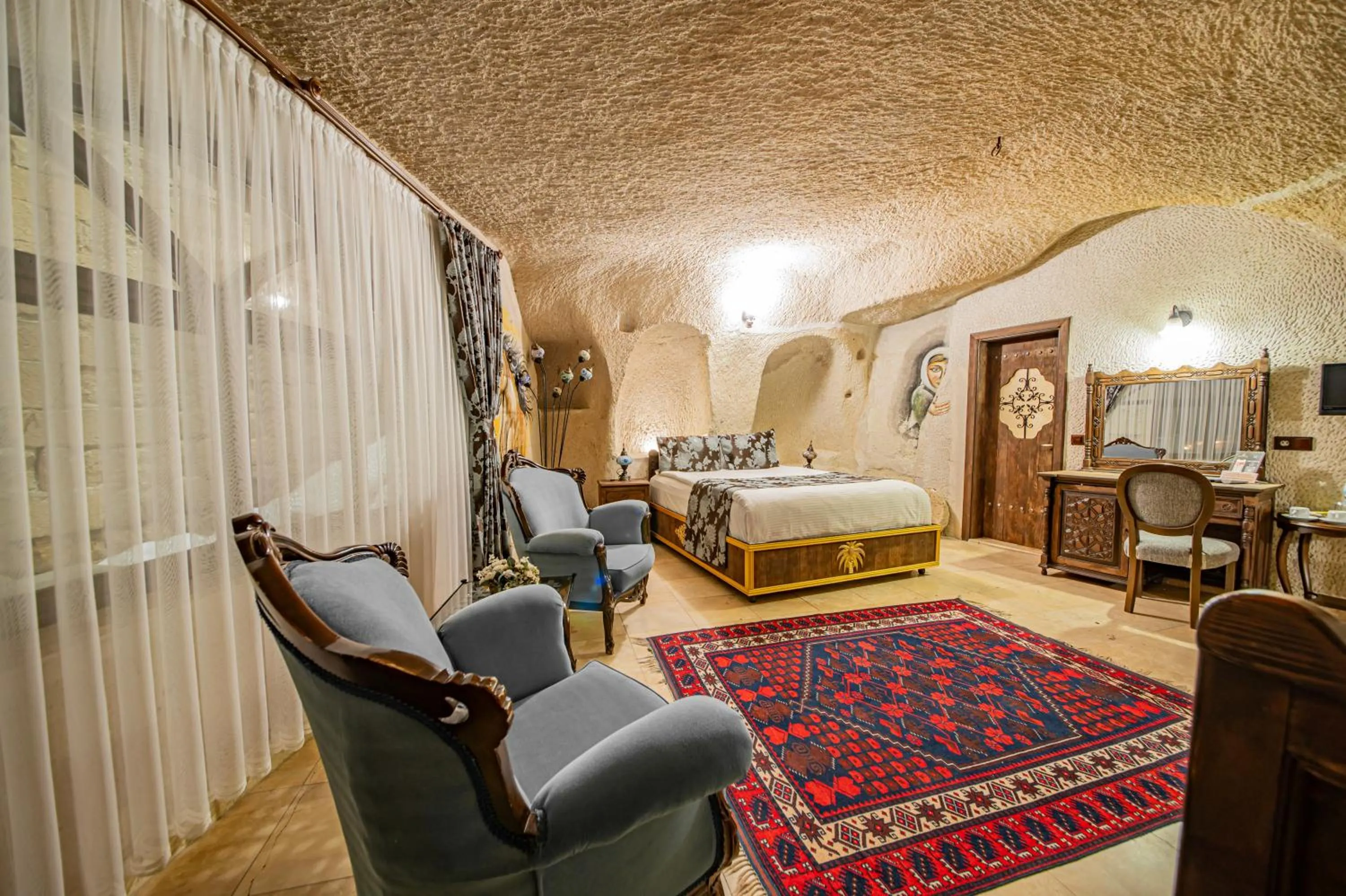 Photo of the whole room, Bed in Ascension Cave Suites - Special Class