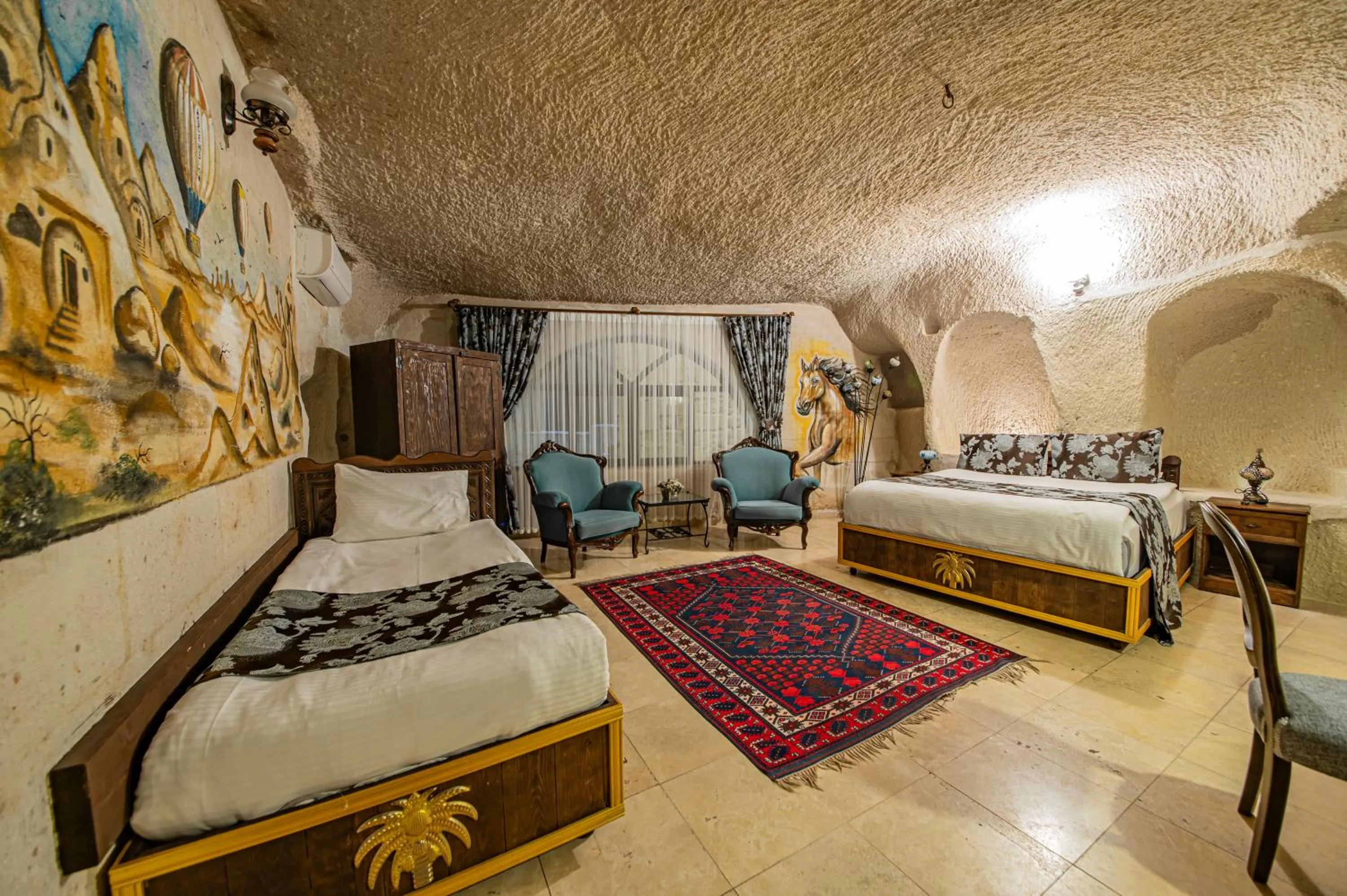 Photo of the whole room, Bed in Ascension Cave Suites - Special Class