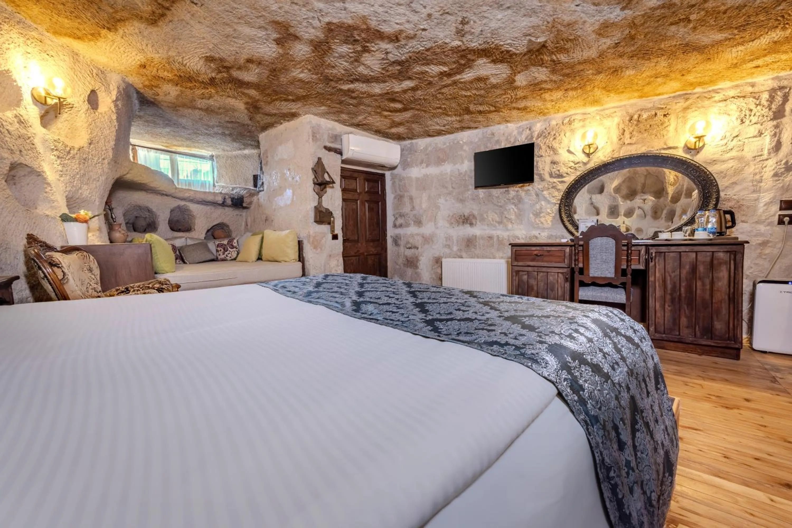 Bed in Ascension Cave Suites - Special Class