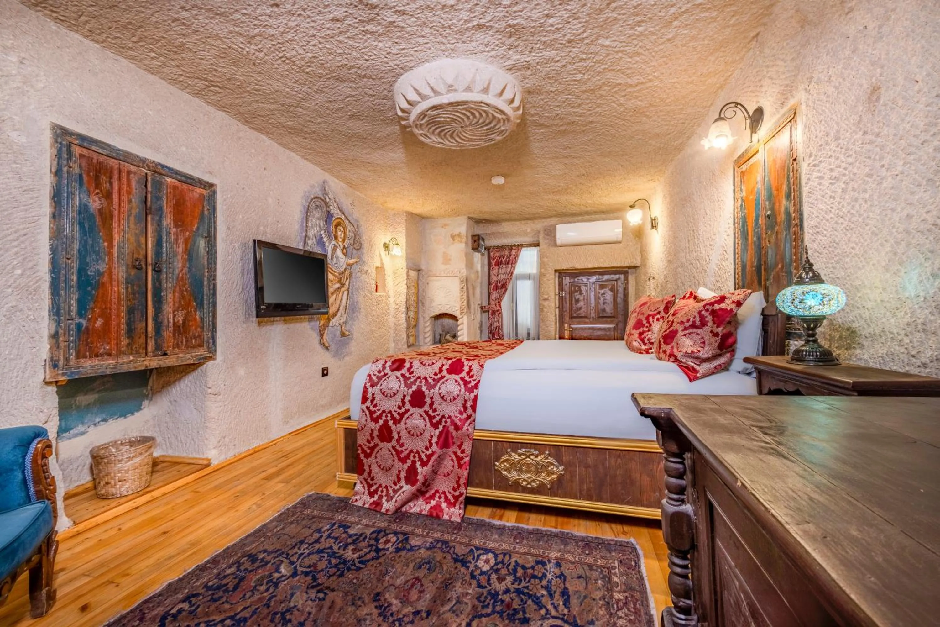 Bed in Ascension Cave Suites - Special Class
