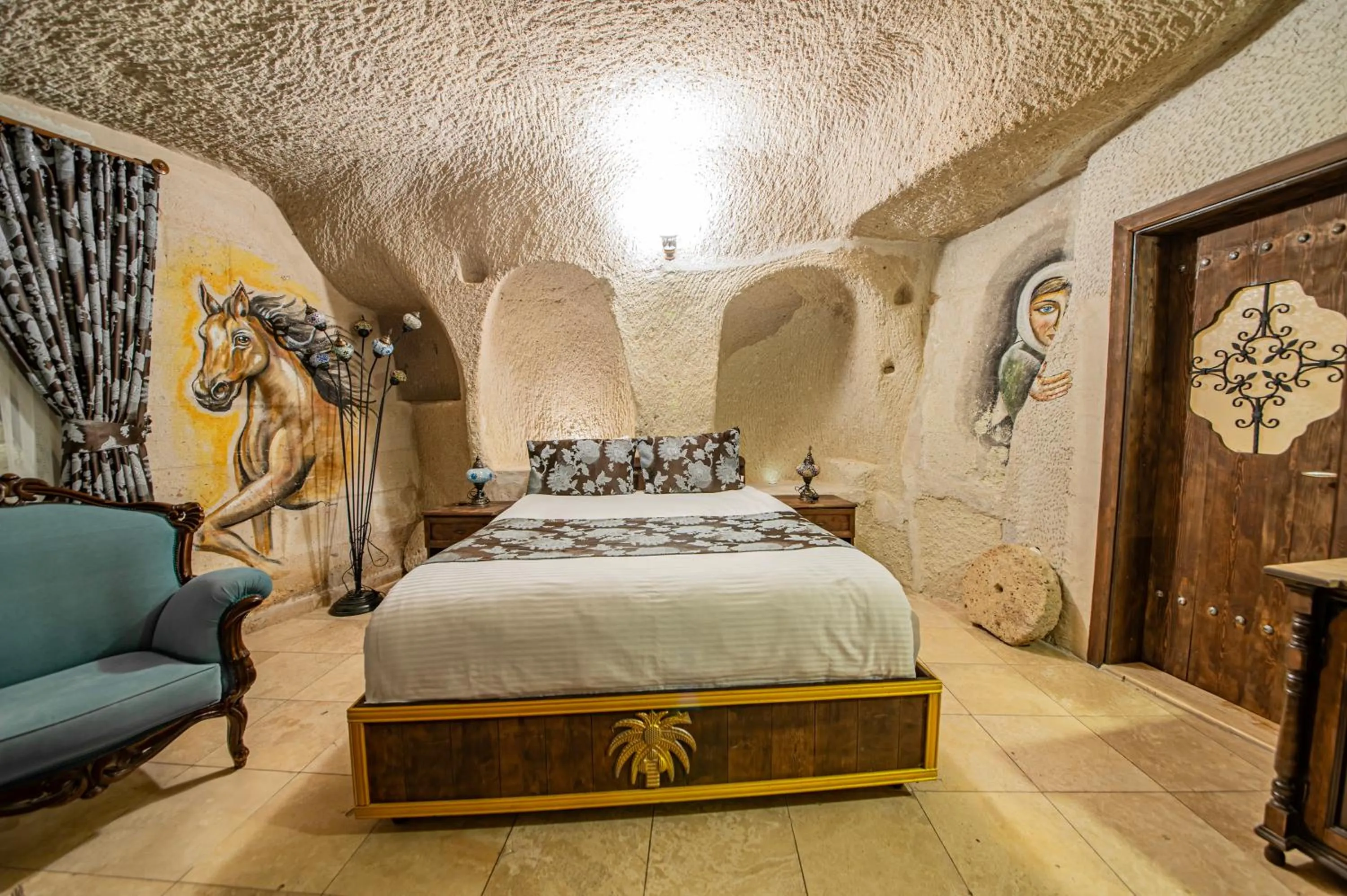 Bed in Ascension Cave Suites - Special Class