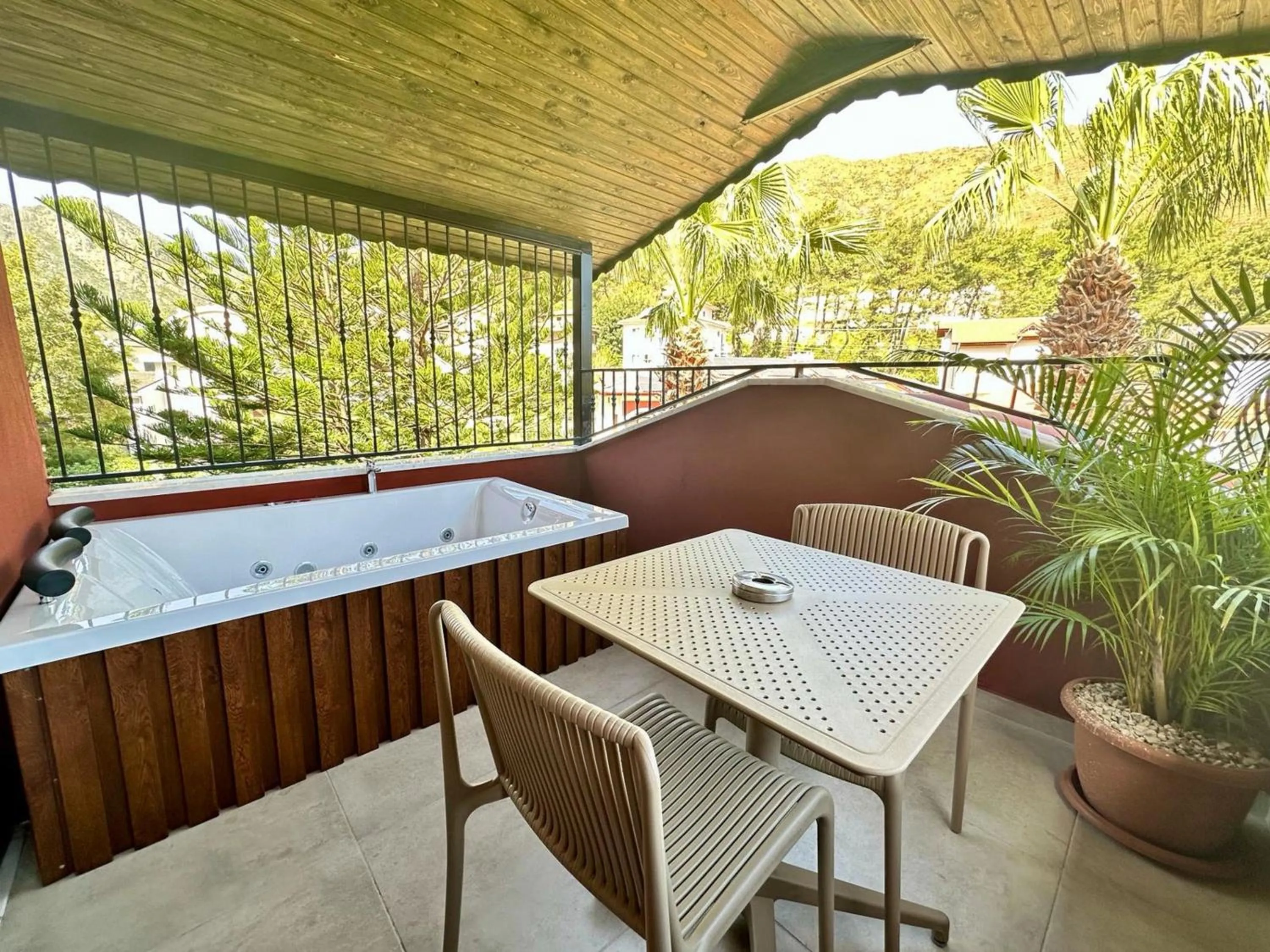 Balcony/Terrace in Grand Aquarium
