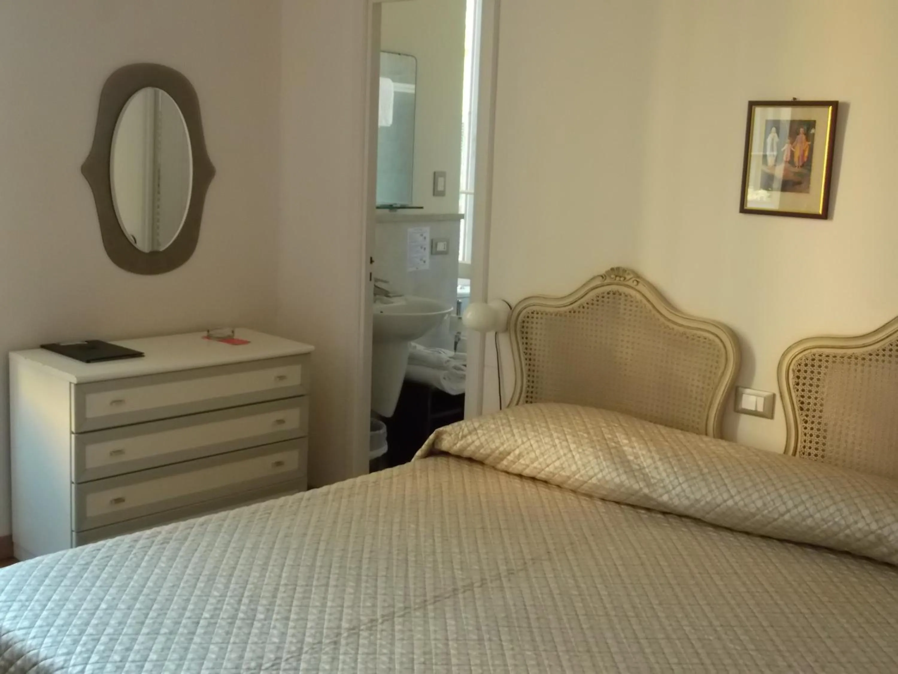 Decorative detail, Bed in Hotel Villa Maria