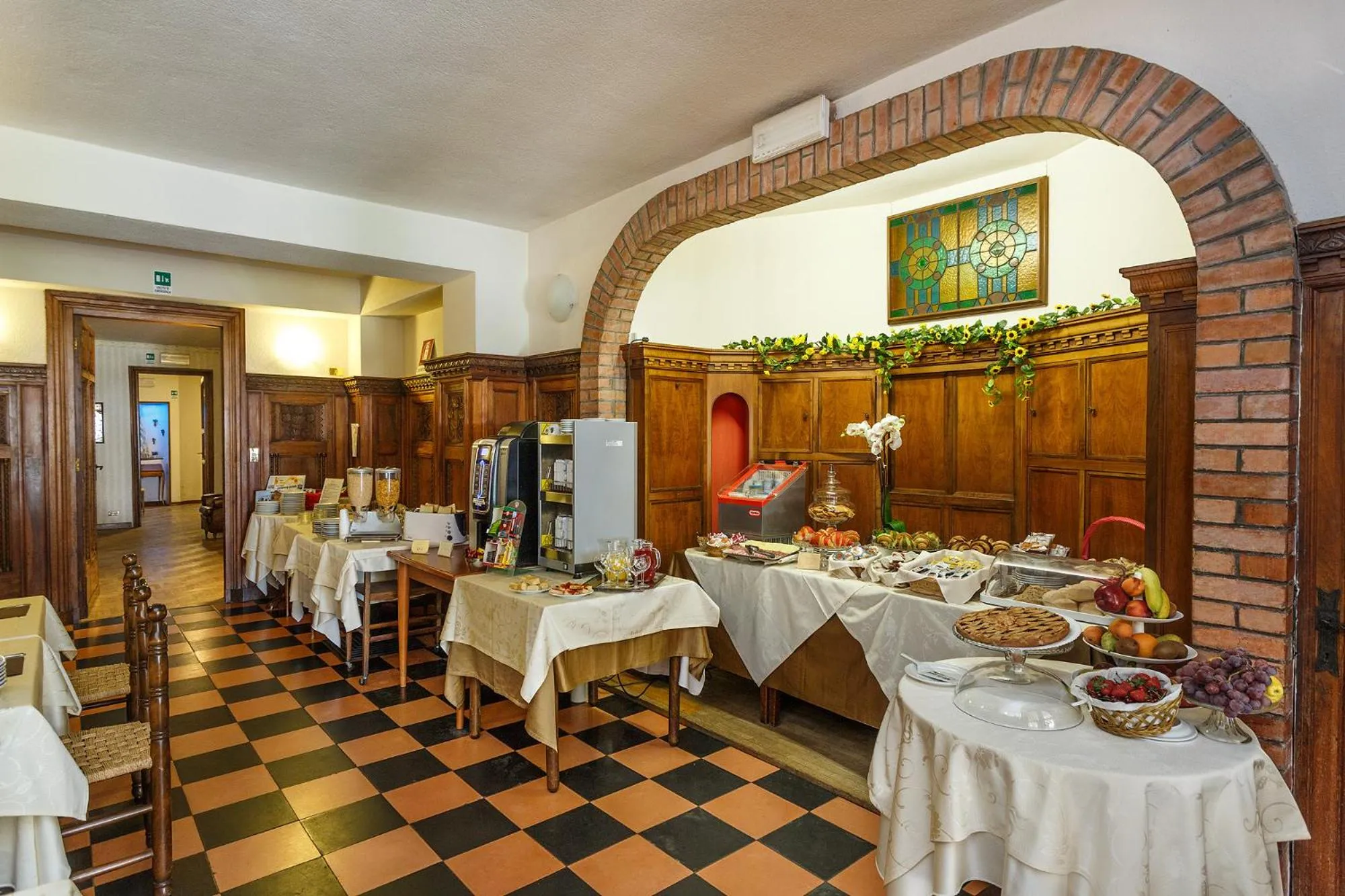 Food and drinks in Hotel Villa Maria