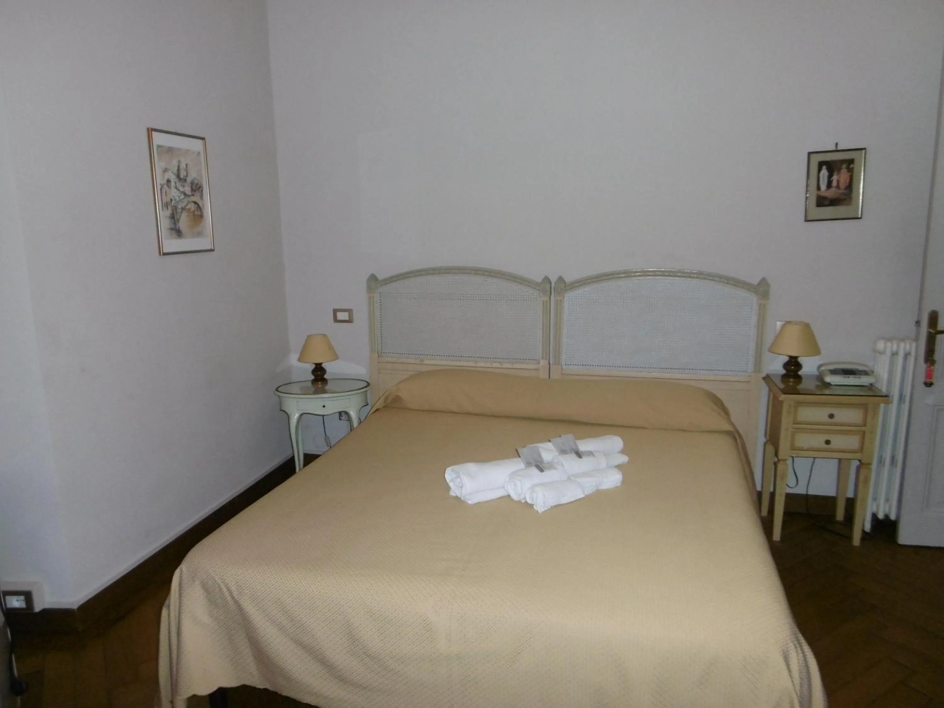 Bedroom, Bed in Hotel Villa Maria