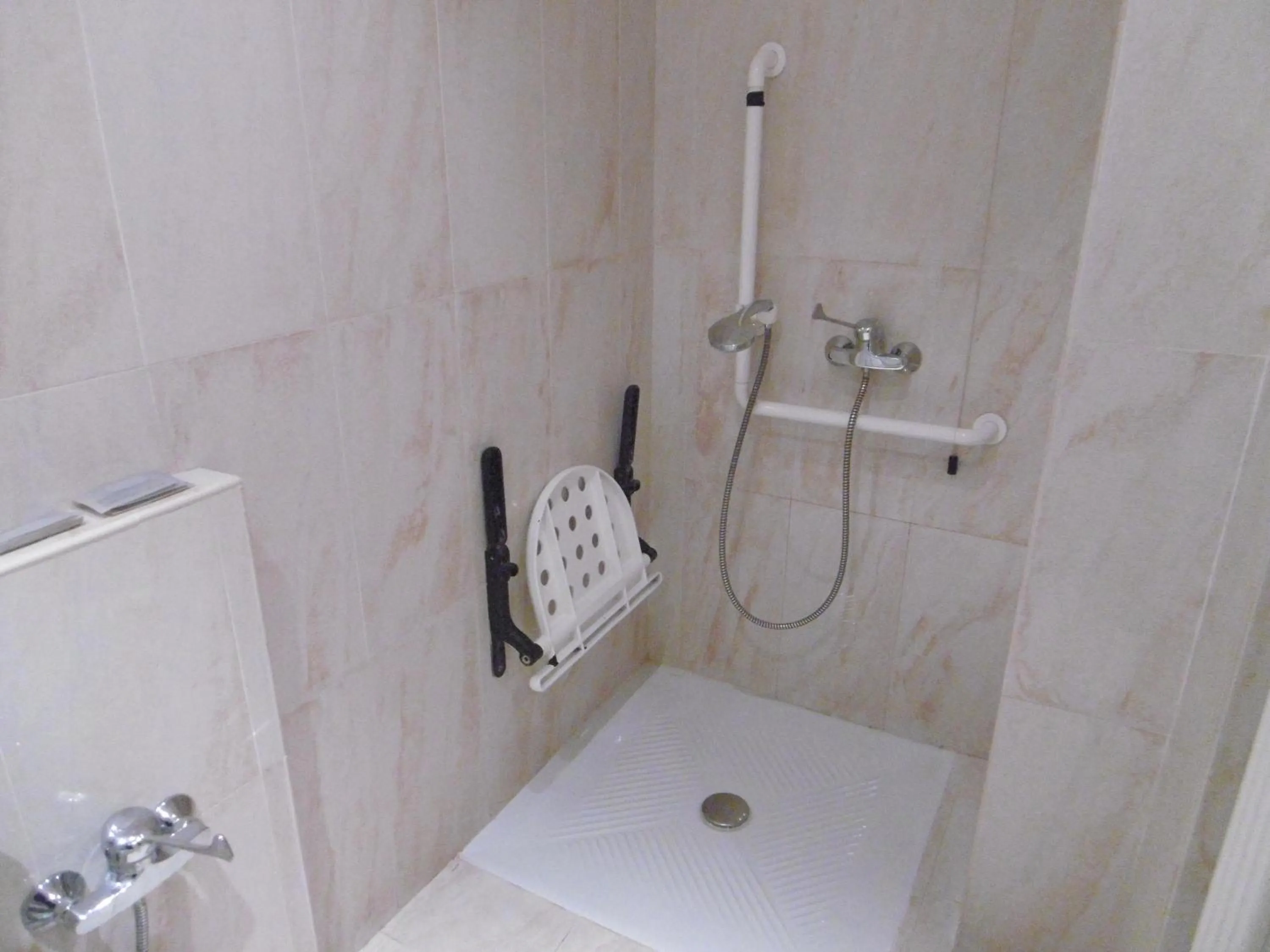 Bathroom in Hotel Villa Maria