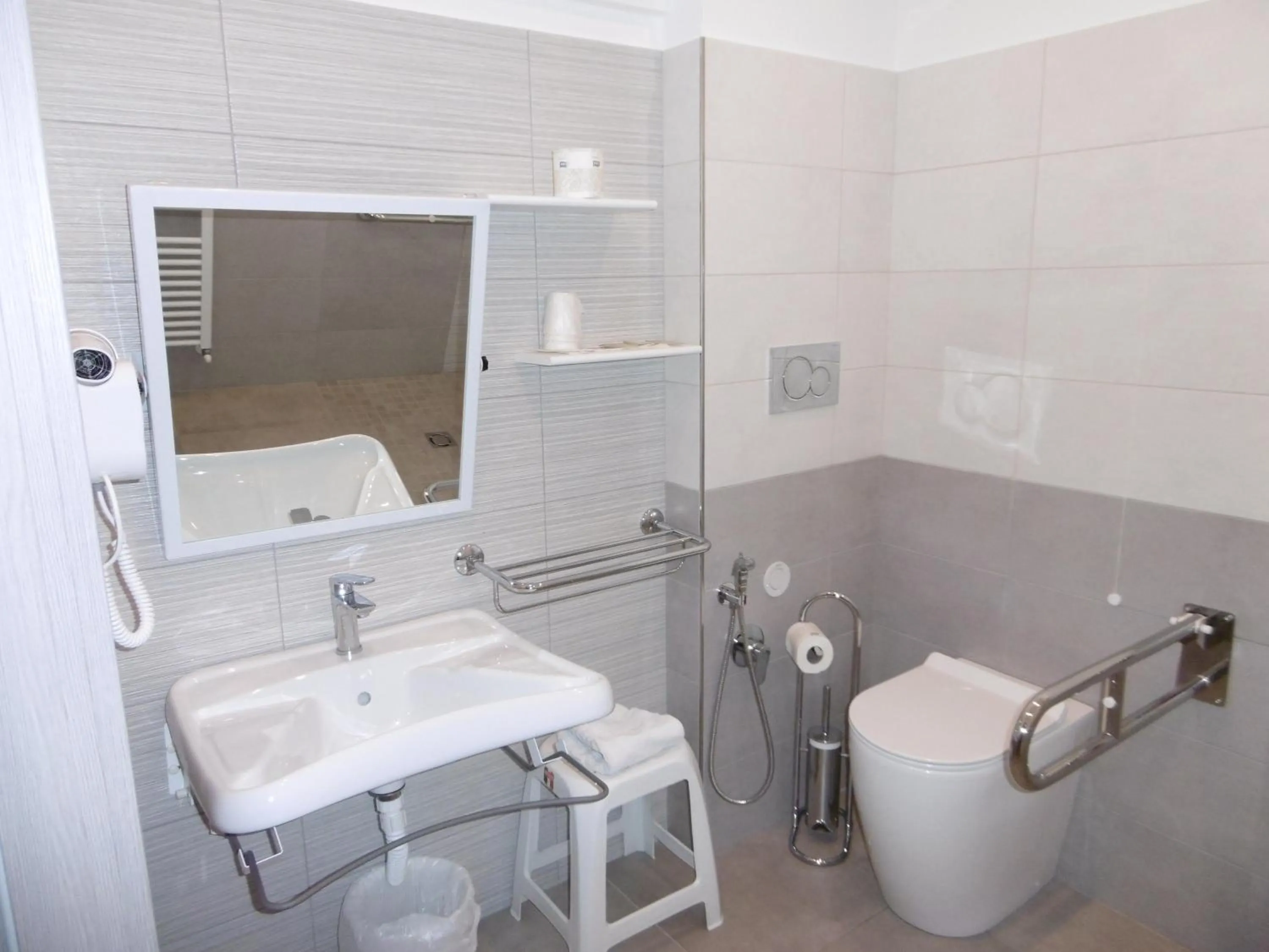 Bathroom in Hotel Villa Maria