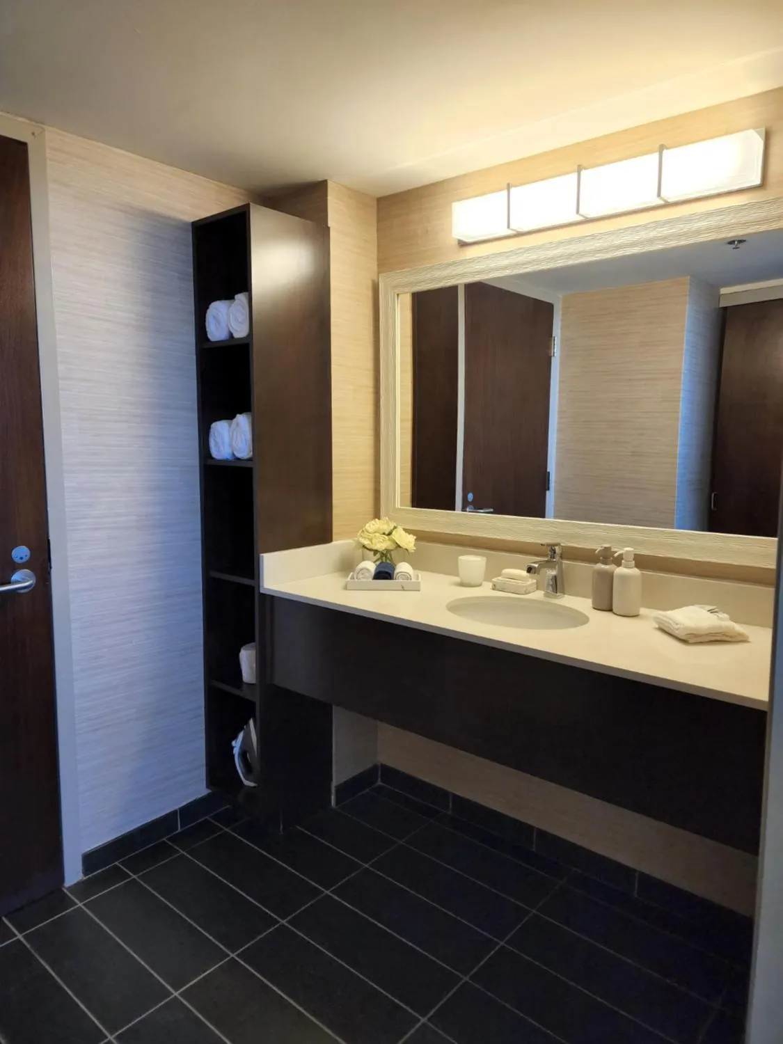 Illinois Beach Hotel