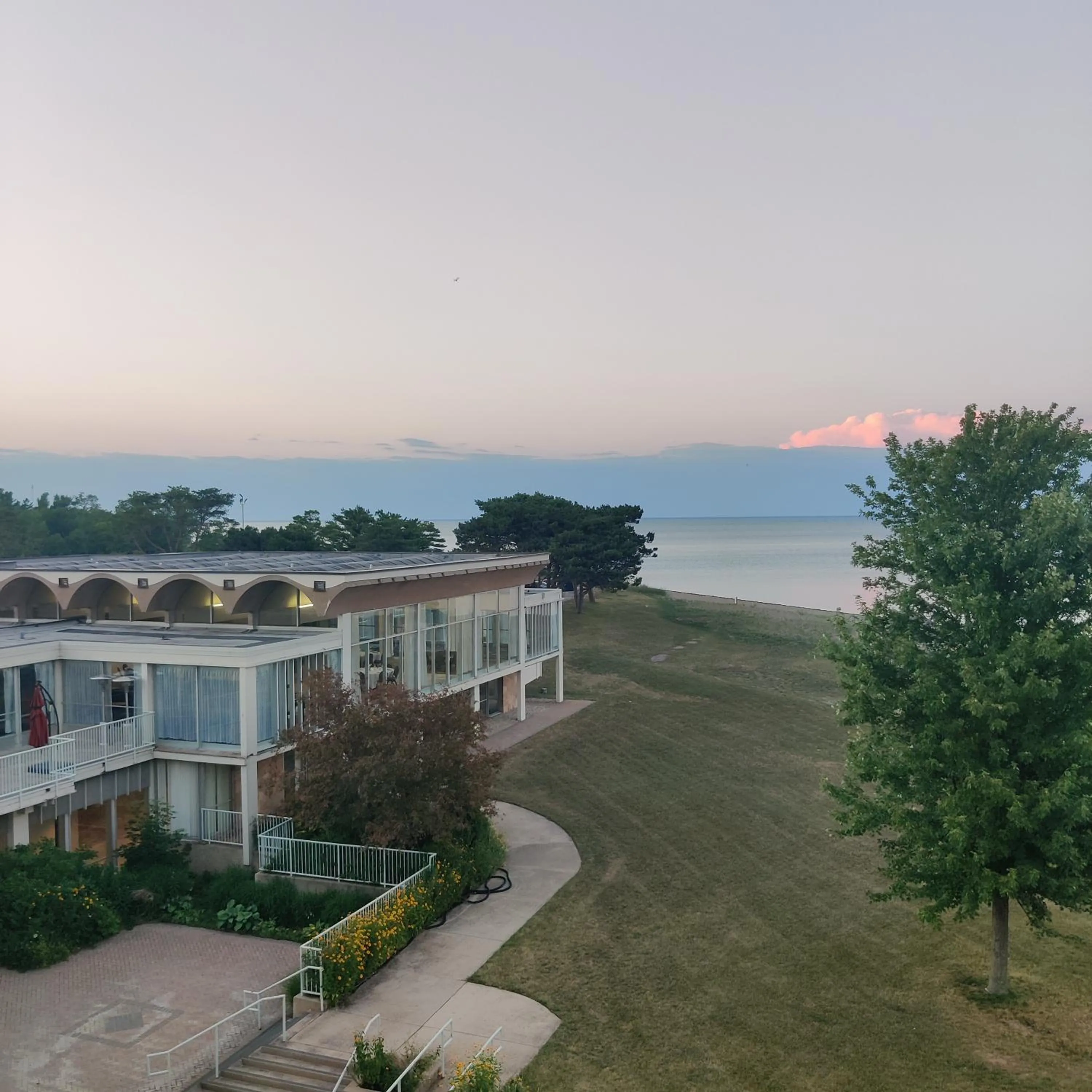 Illinois Beach Hotel