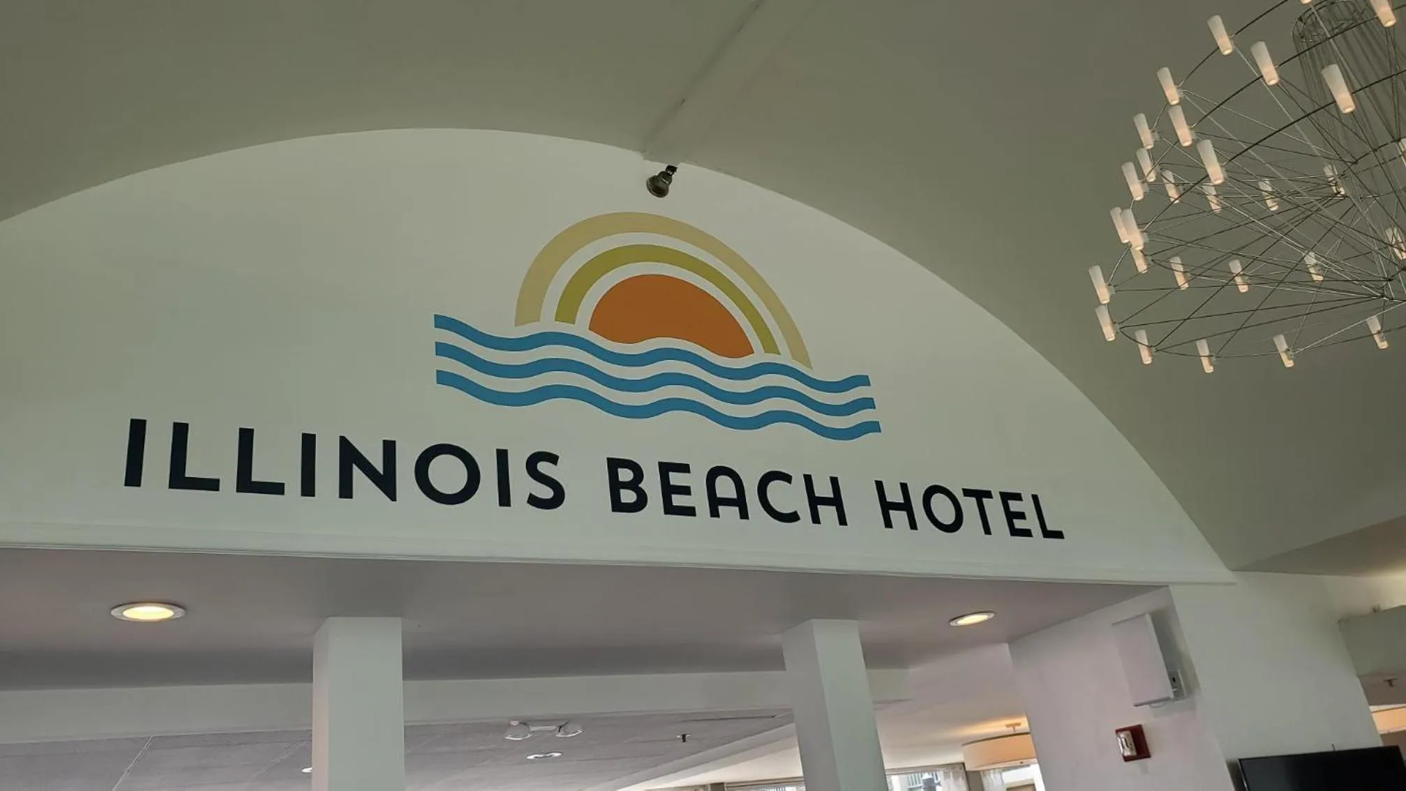 Illinois Beach Hotel