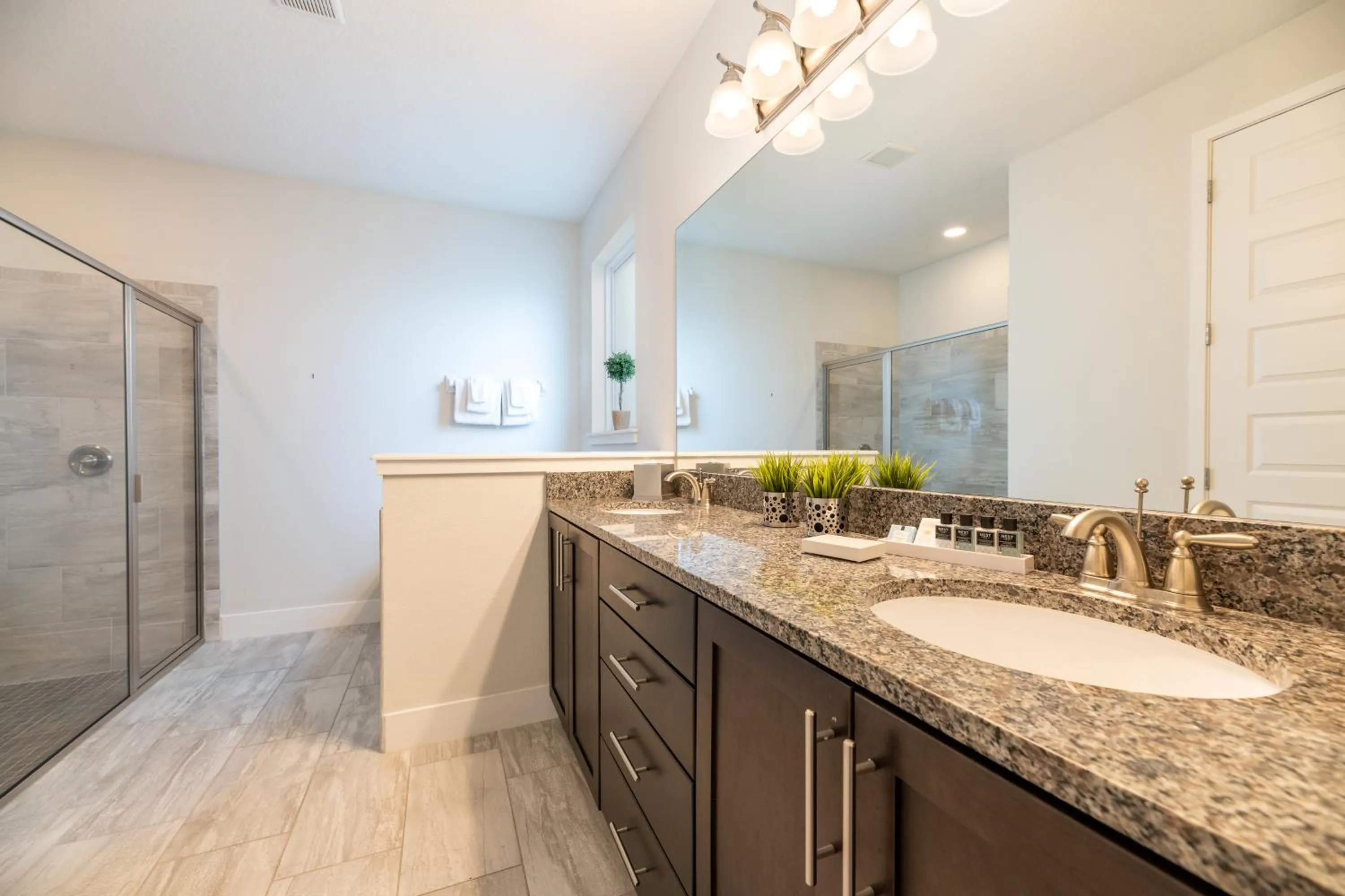 Shower in Encore Resort and Water Park at Reunion by Rentyl