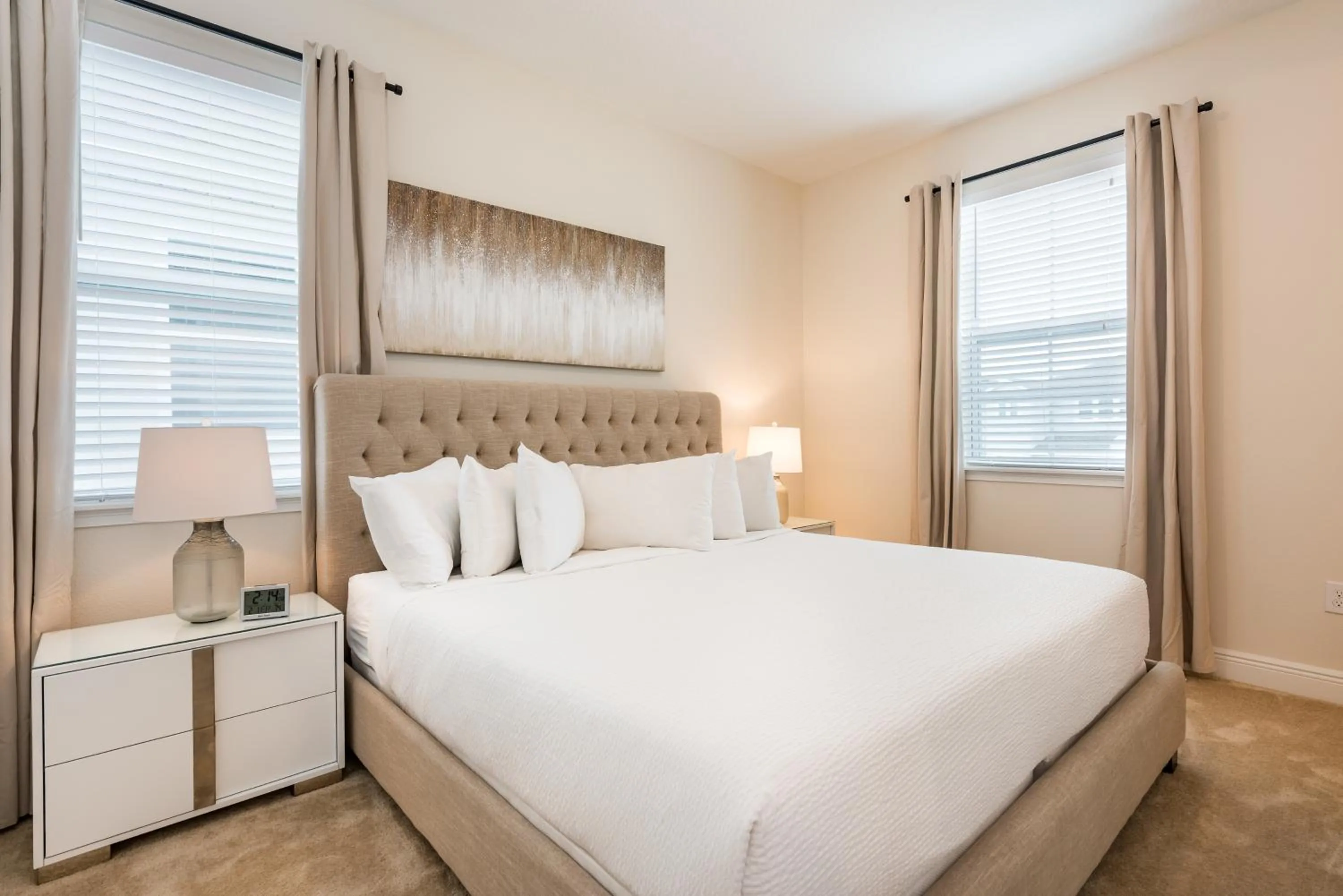 Bed in Encore Resort and Water Park at Reunion by Rentyl