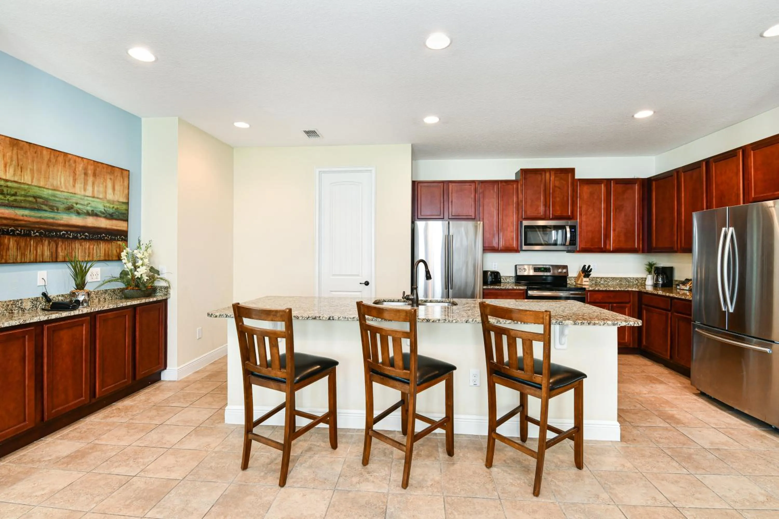 Kitchen or kitchenette in Encore Resort and Water Park at Reunion by Rentyl