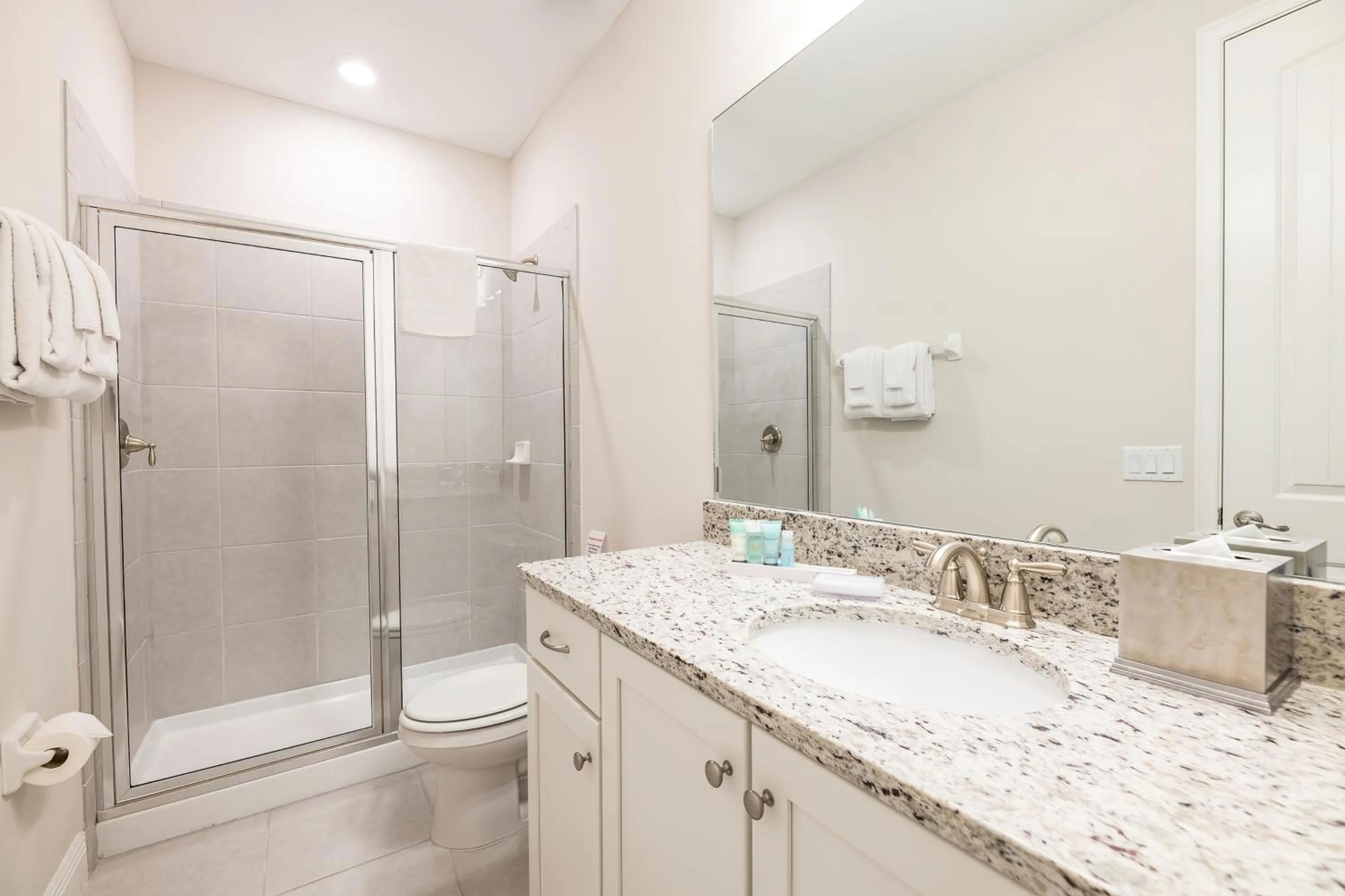 Shower in Encore Resort and Water Park at Reunion by Rentyl