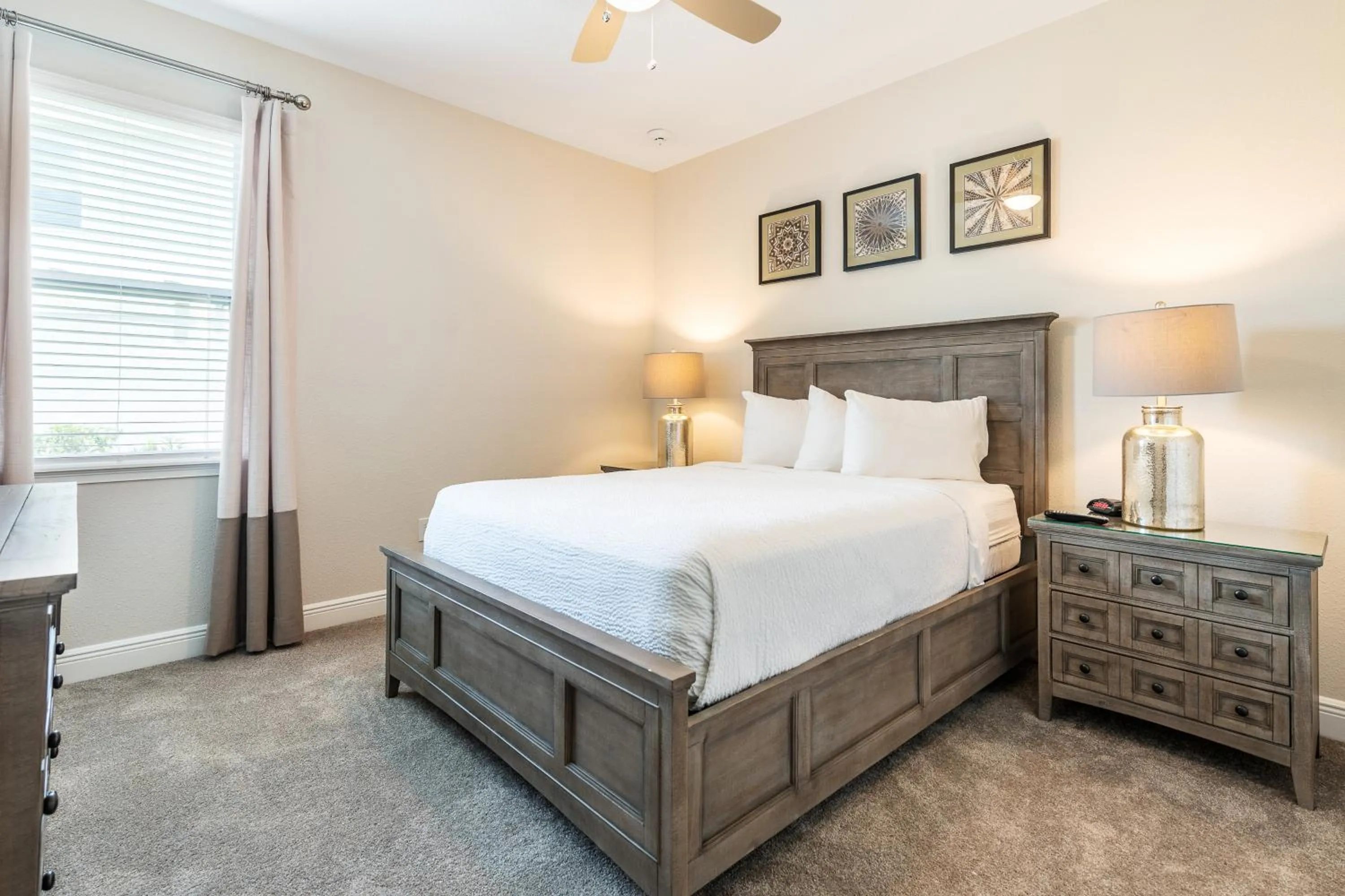 Bed in Encore Resort and Water Park at Reunion by Rentyl