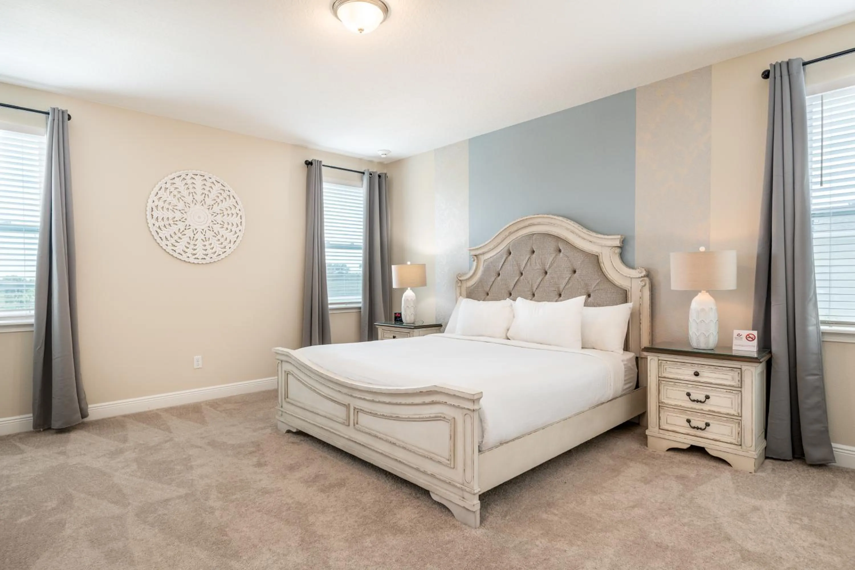 Bed in Encore Resort and Water Park at Reunion by Rentyl