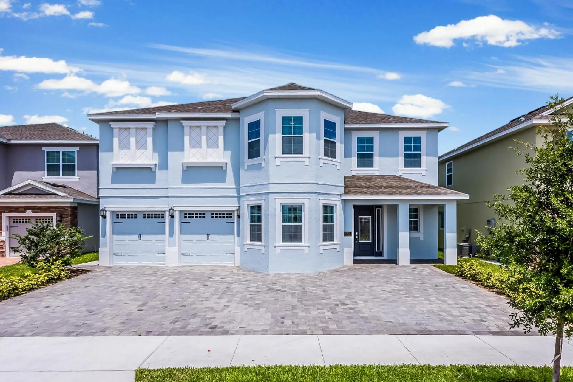 Property building in Encore Resort and Water Park at Reunion by Rentyl