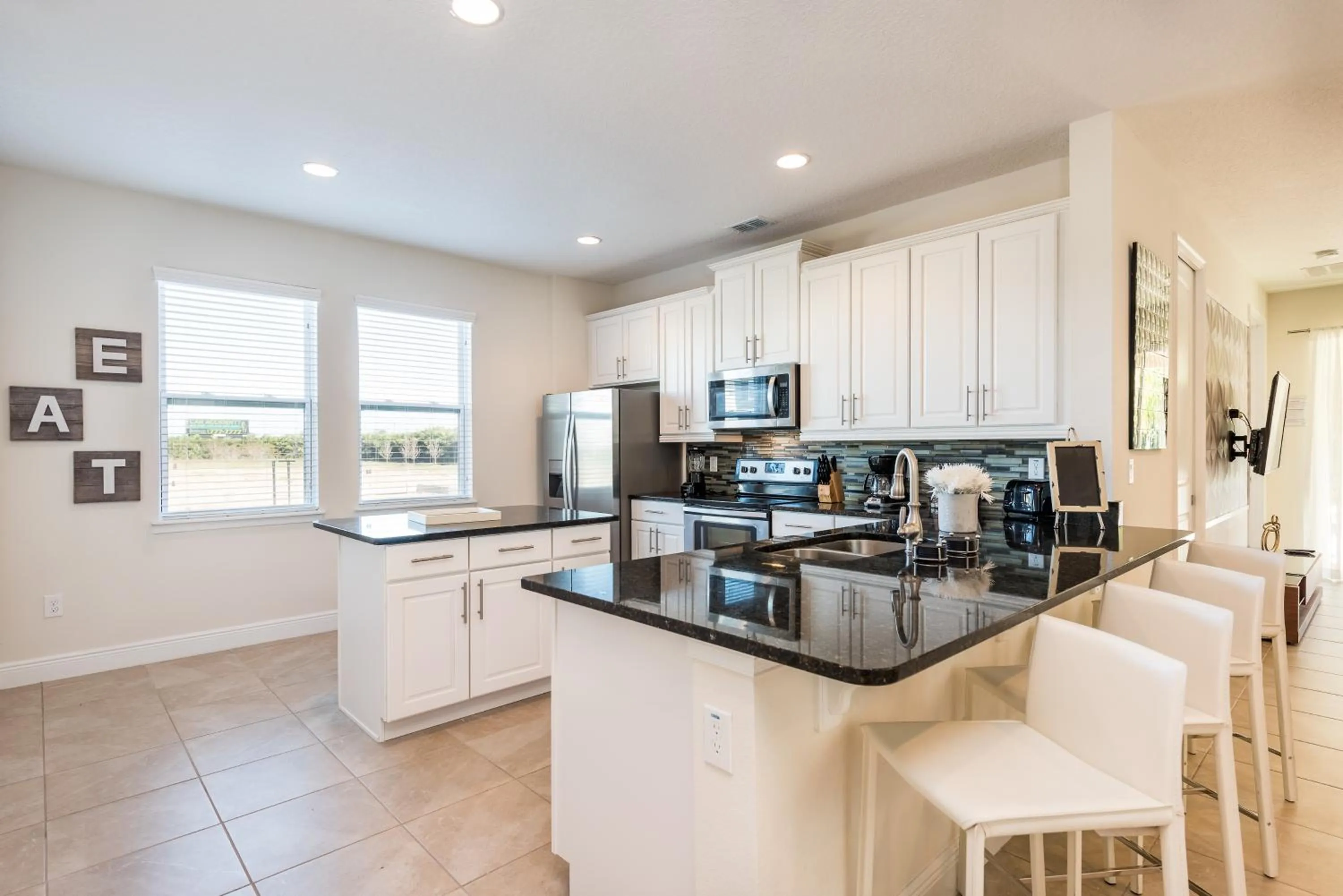 Kitchen or kitchenette in Encore Resort and Water Park at Reunion by Rentyl