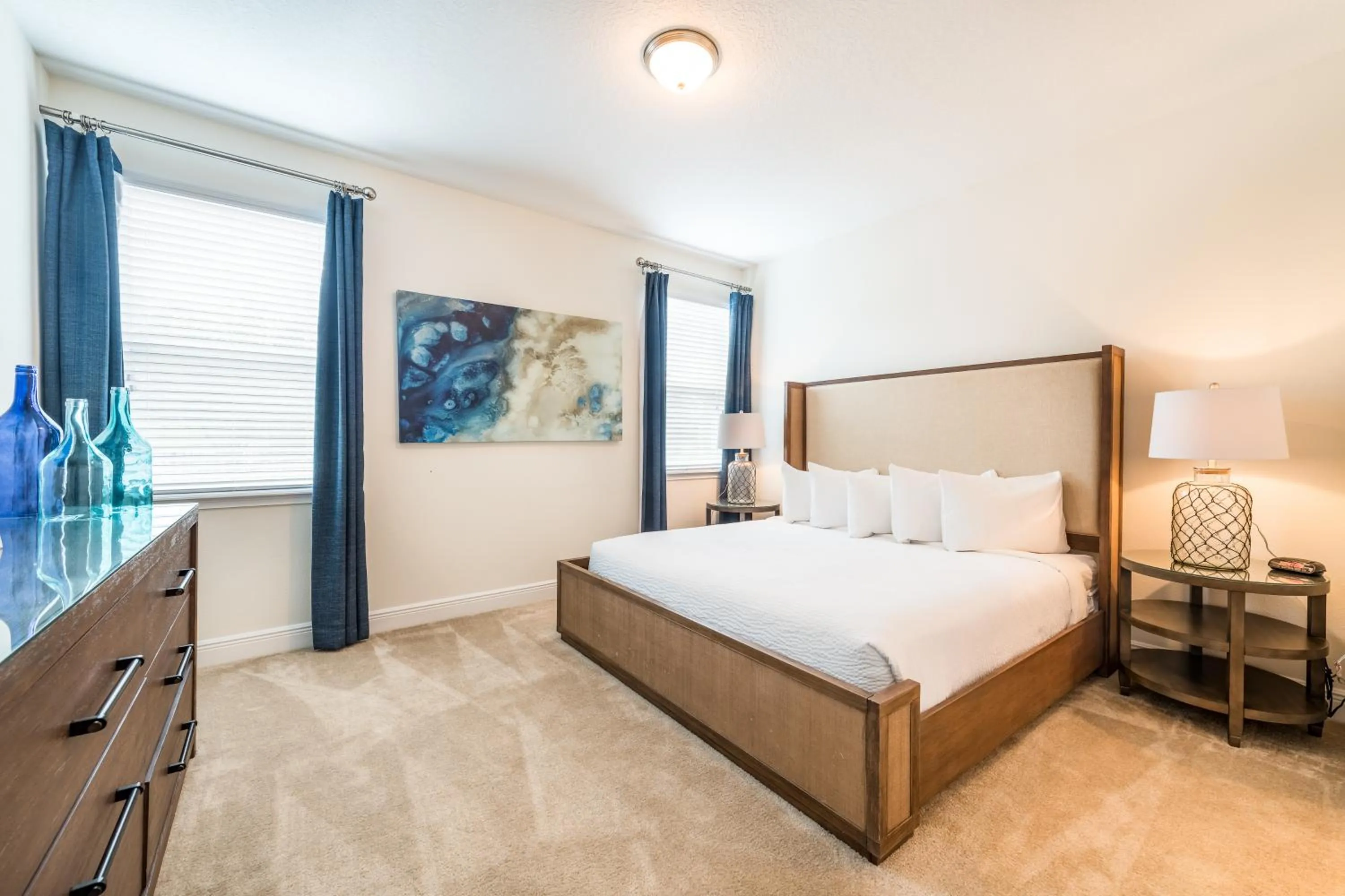 Bed in Encore Resort and Water Park at Reunion by Rentyl