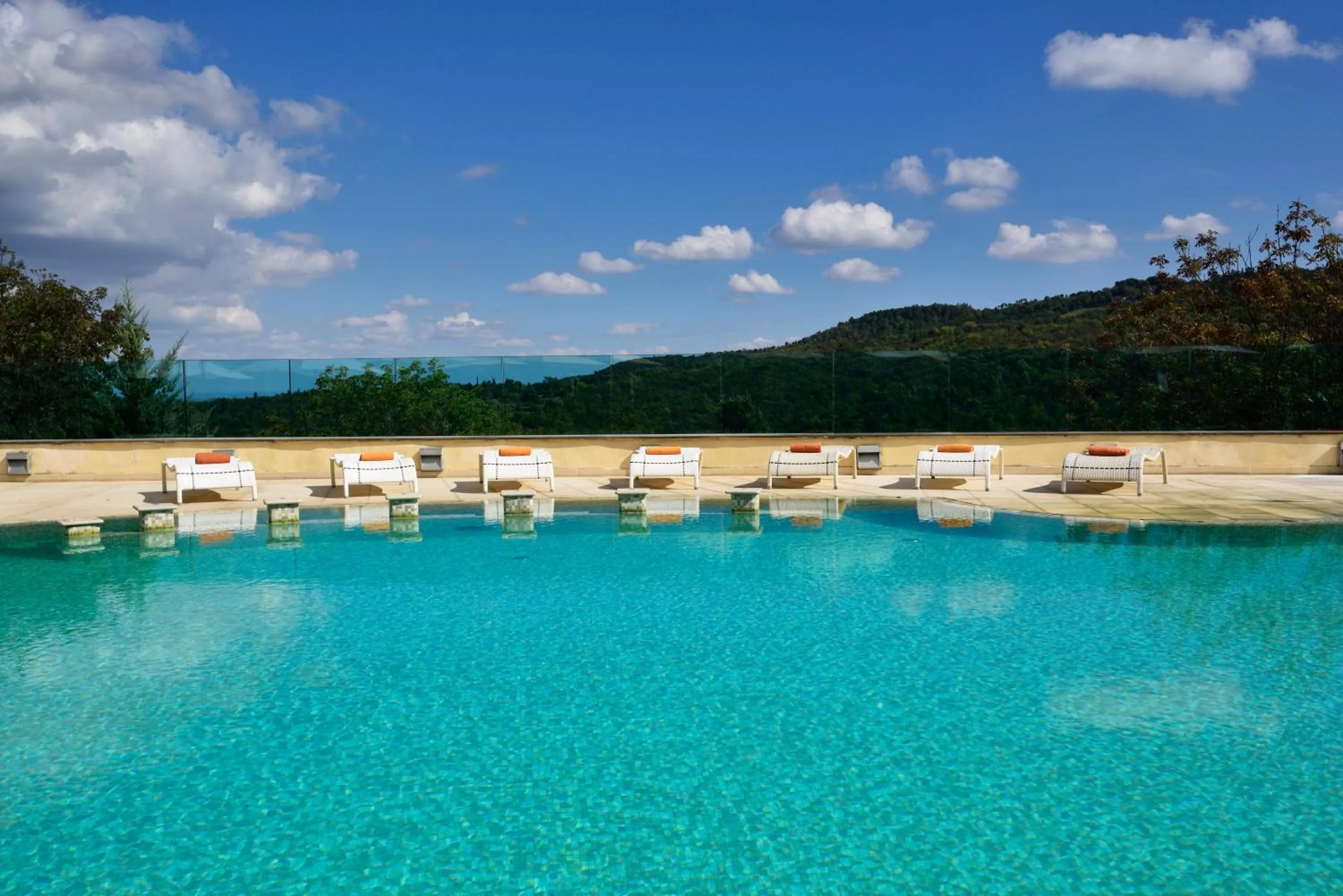 Swimming pool in Mercure Petriolo Siena Terme Spa Hotel