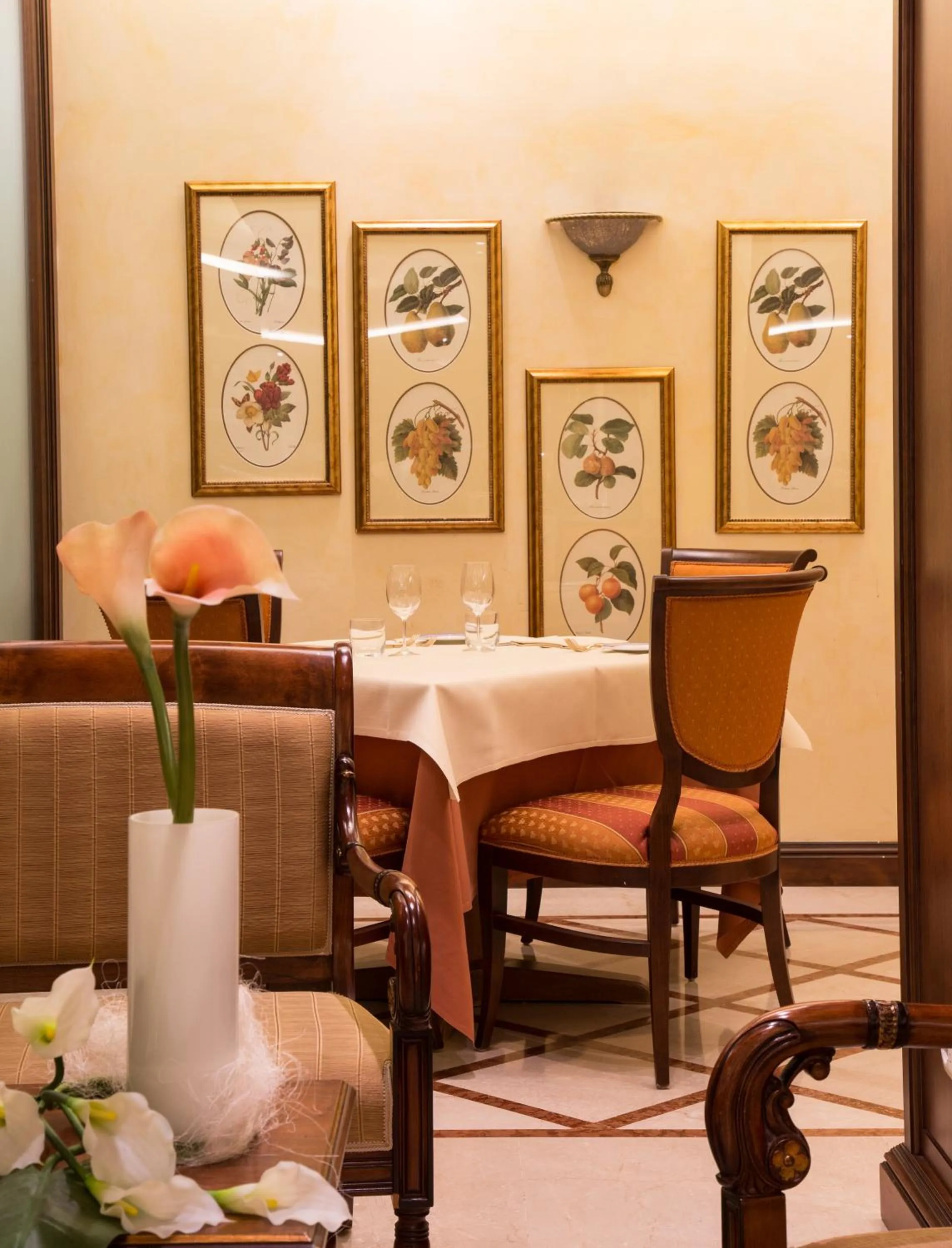 Restaurant/places to eat in Mercure Petriolo Siena Terme Spa Hotel