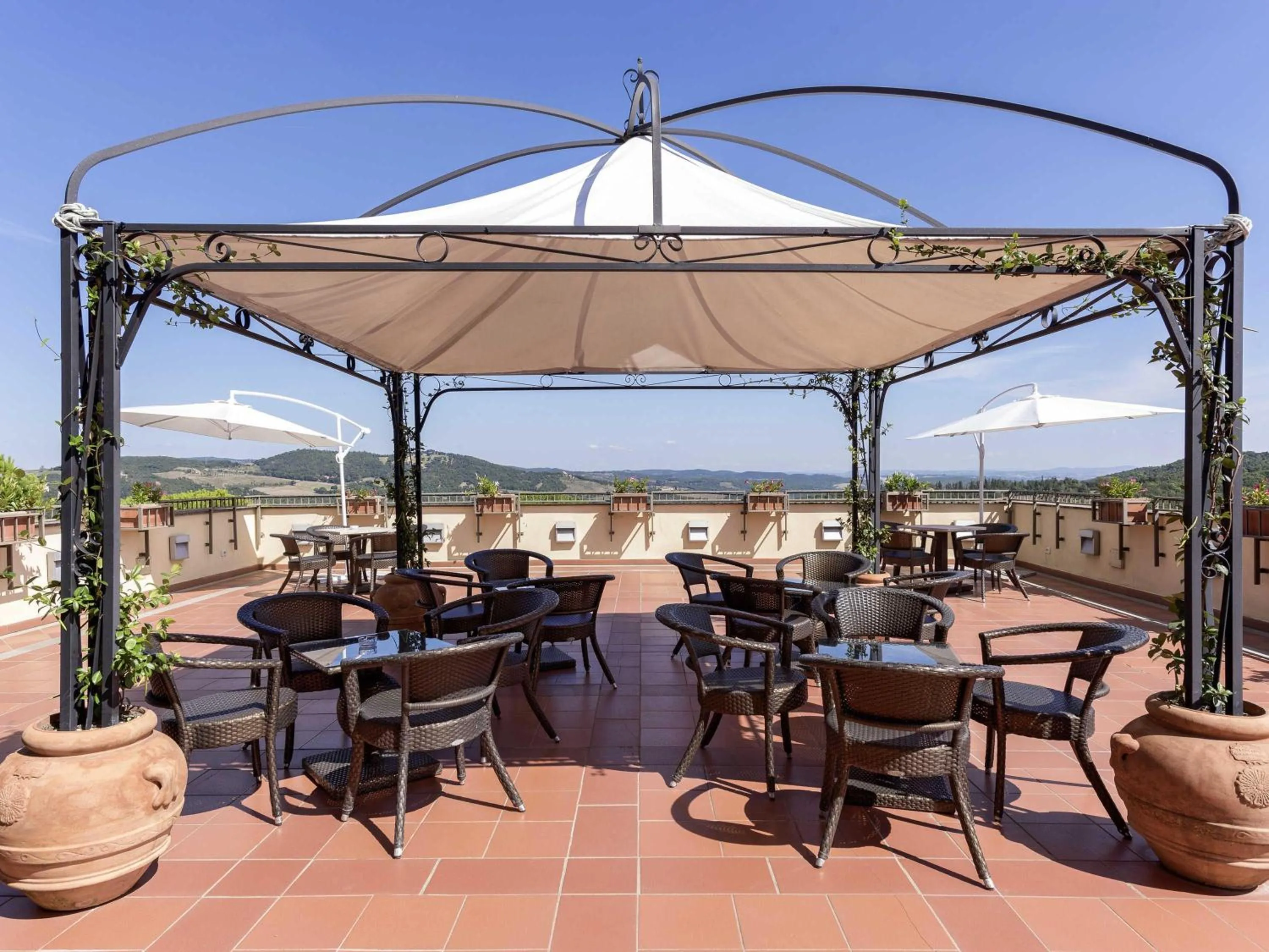 Lounge or bar in Mercure Petriolo Siena Terme Spa Hotel