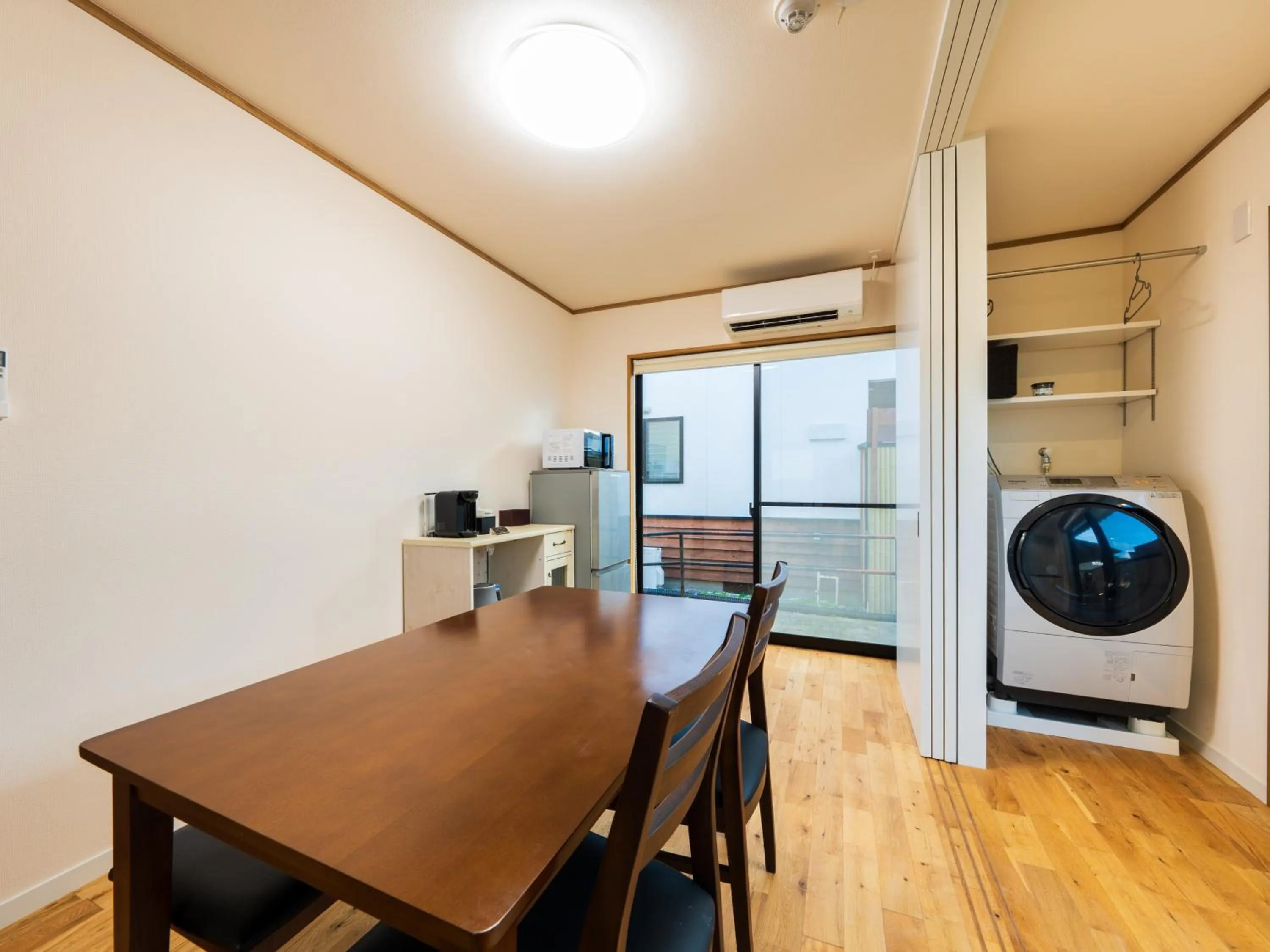 Dining area in Yufuin Hanarenoyado Yukagetsu