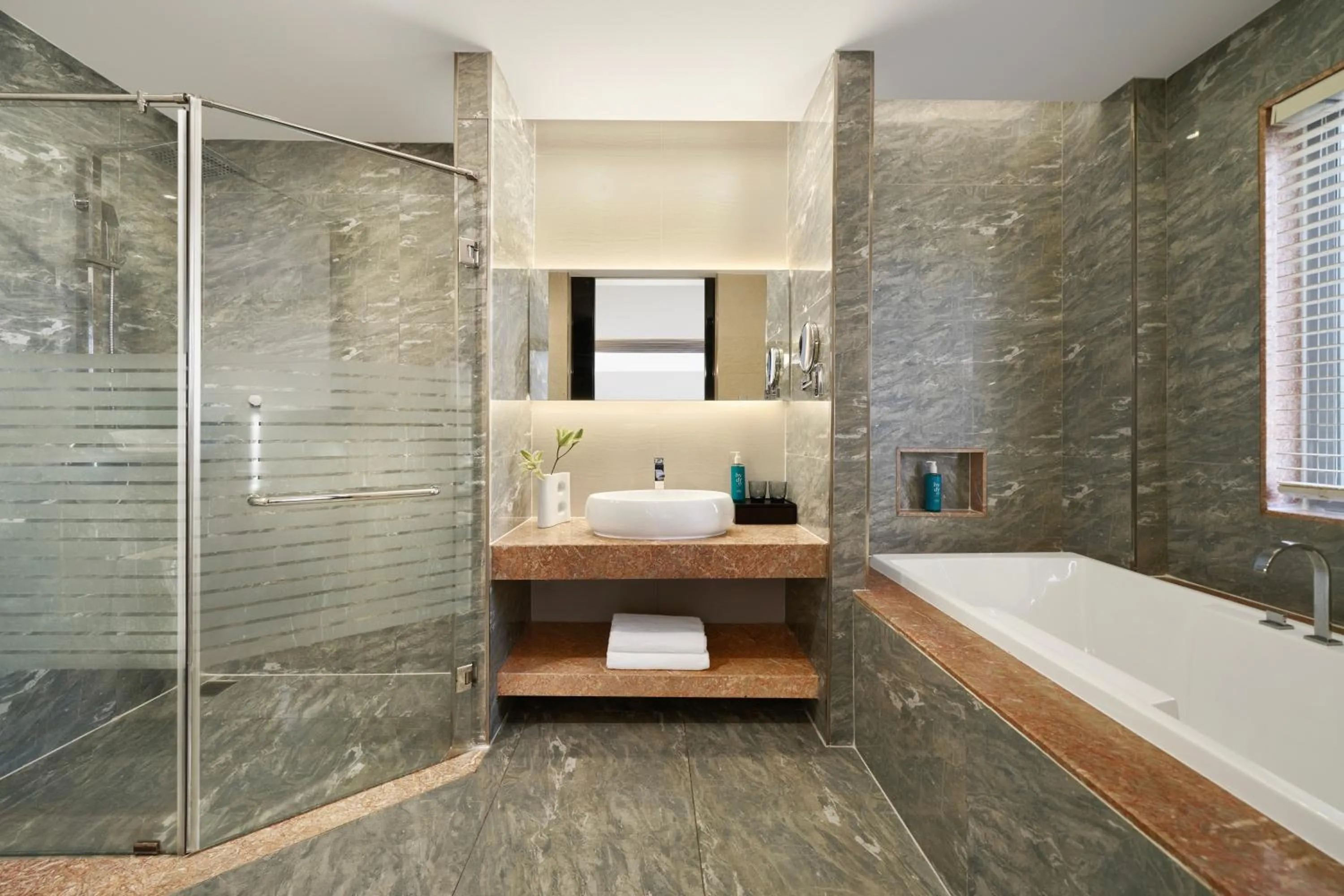 Bathroom in Oakwood Hotel & Apartments Saigon