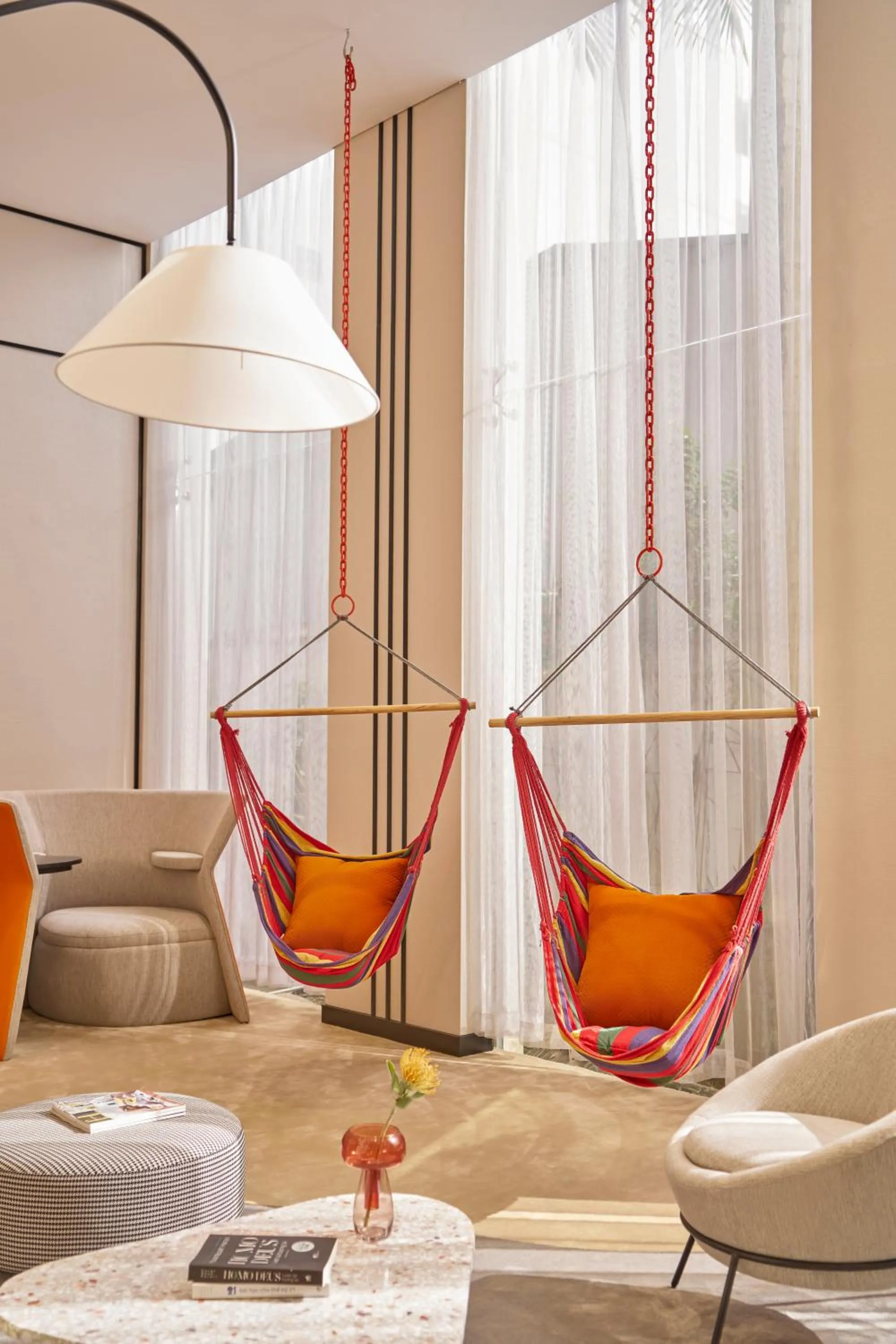 Lounge or bar in Oakwood Hotel & Apartments Saigon