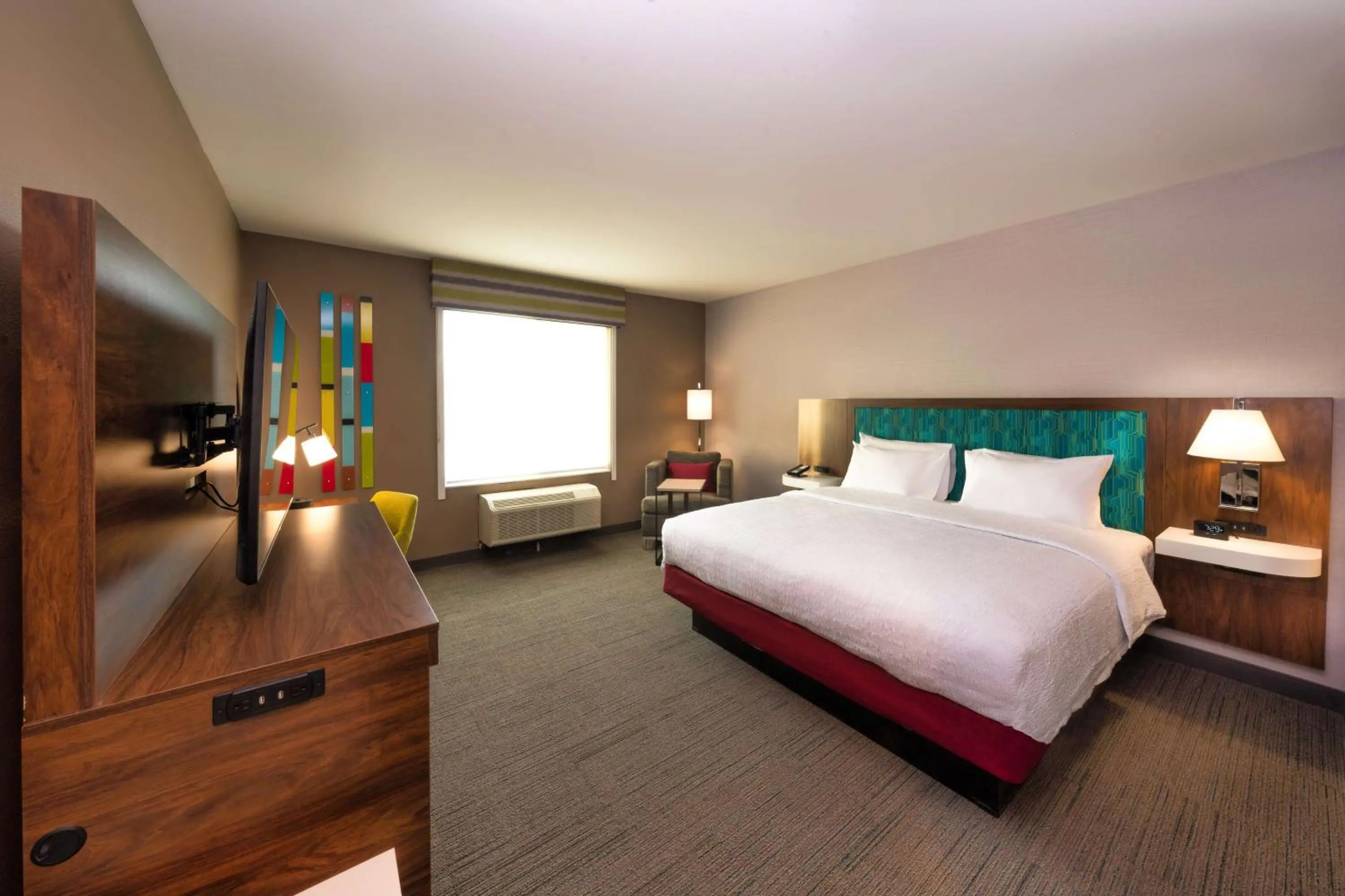 Bed in Hampton Inn Needles