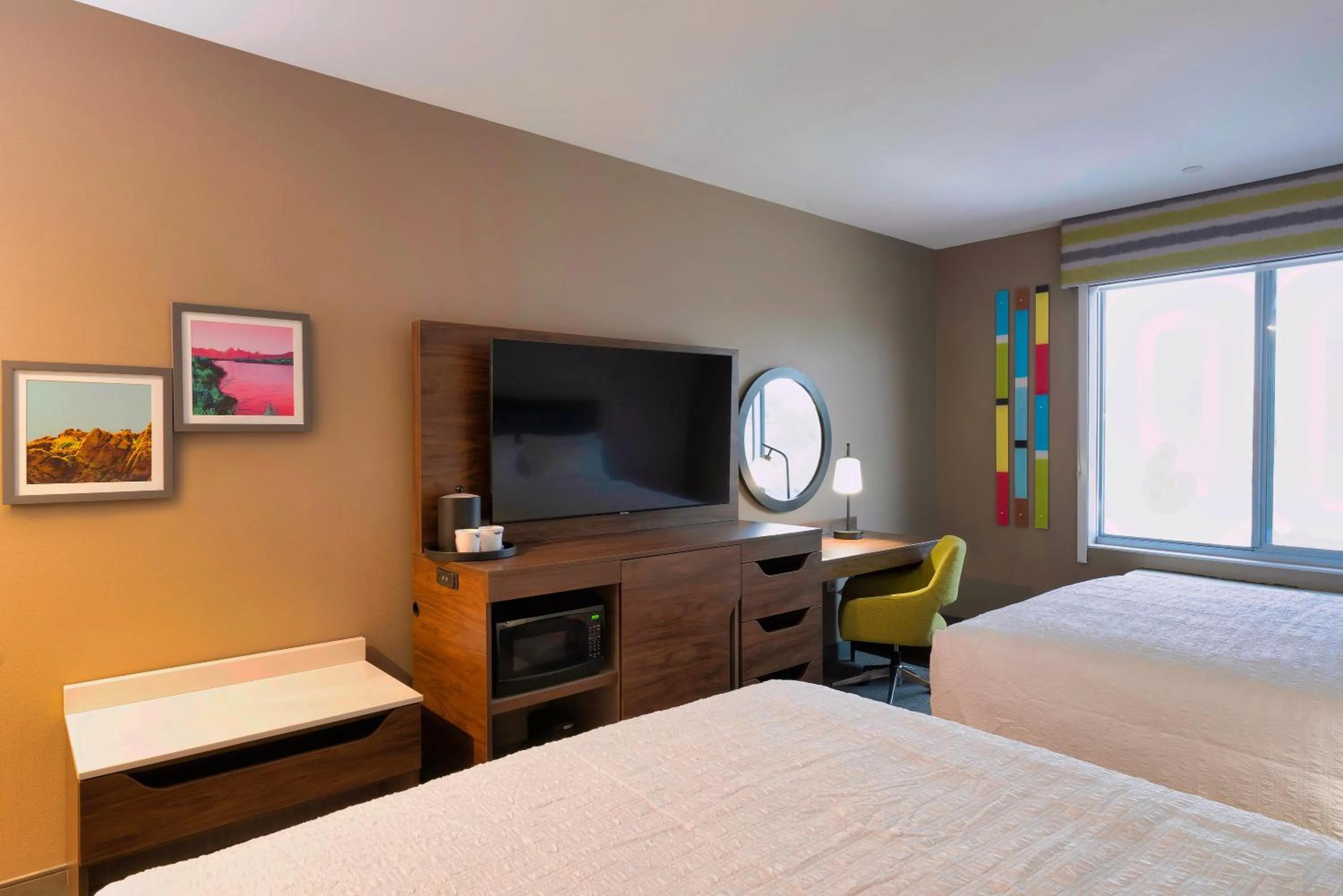 Bed in Hampton Inn Needles