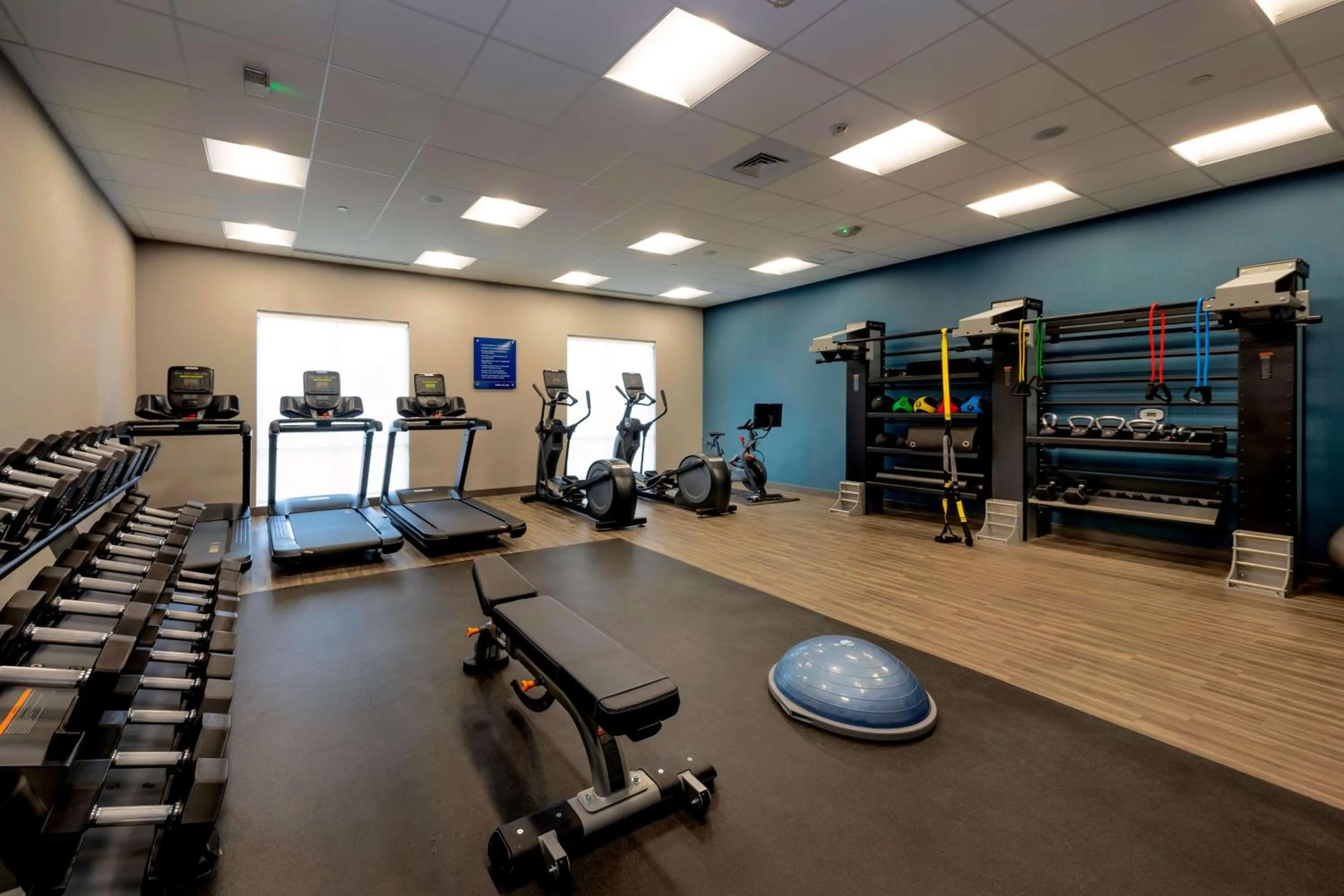 Fitness centre/facilities in Hampton Inn Needles