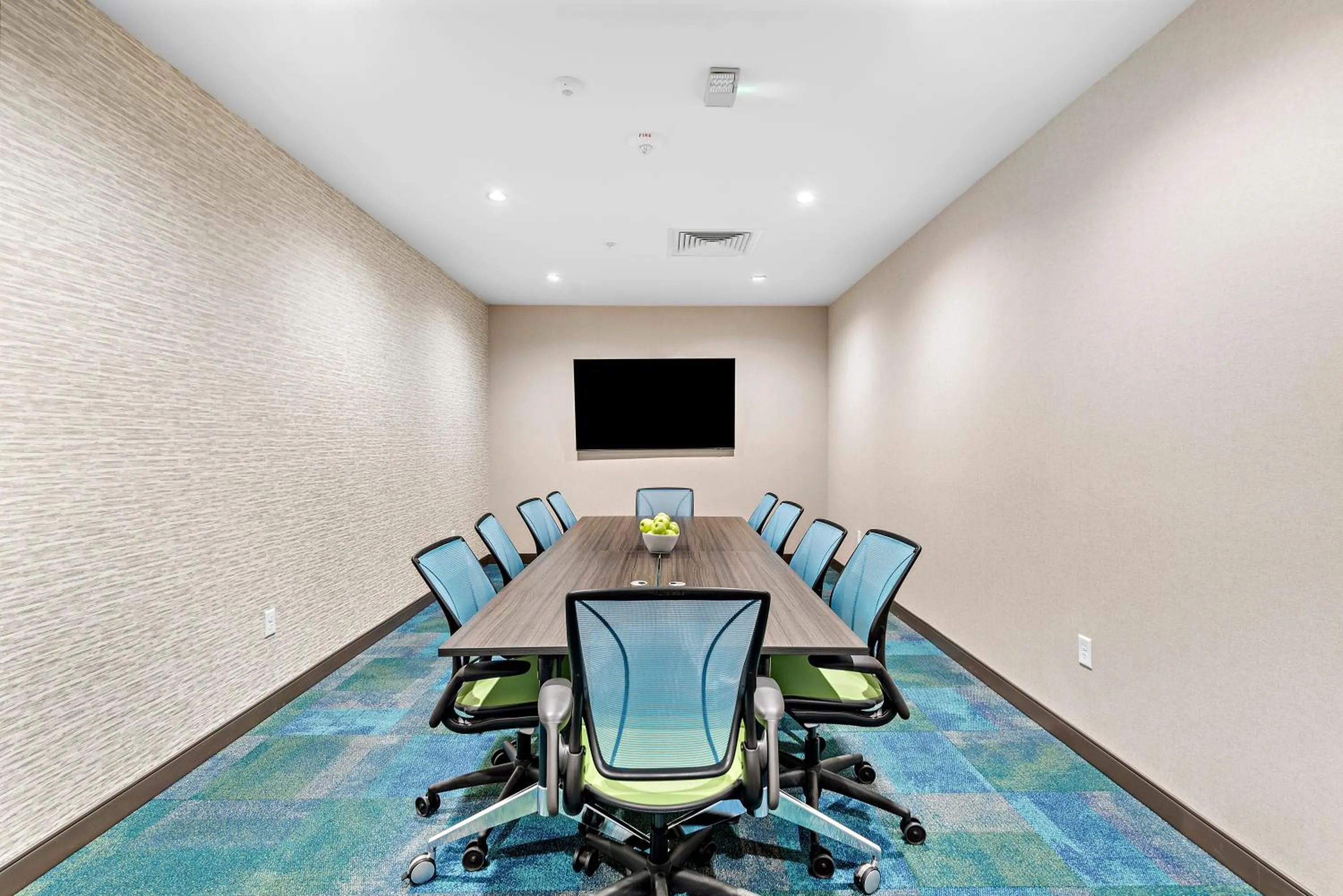 Property building in Home2 Suites By Hilton San Bernardino