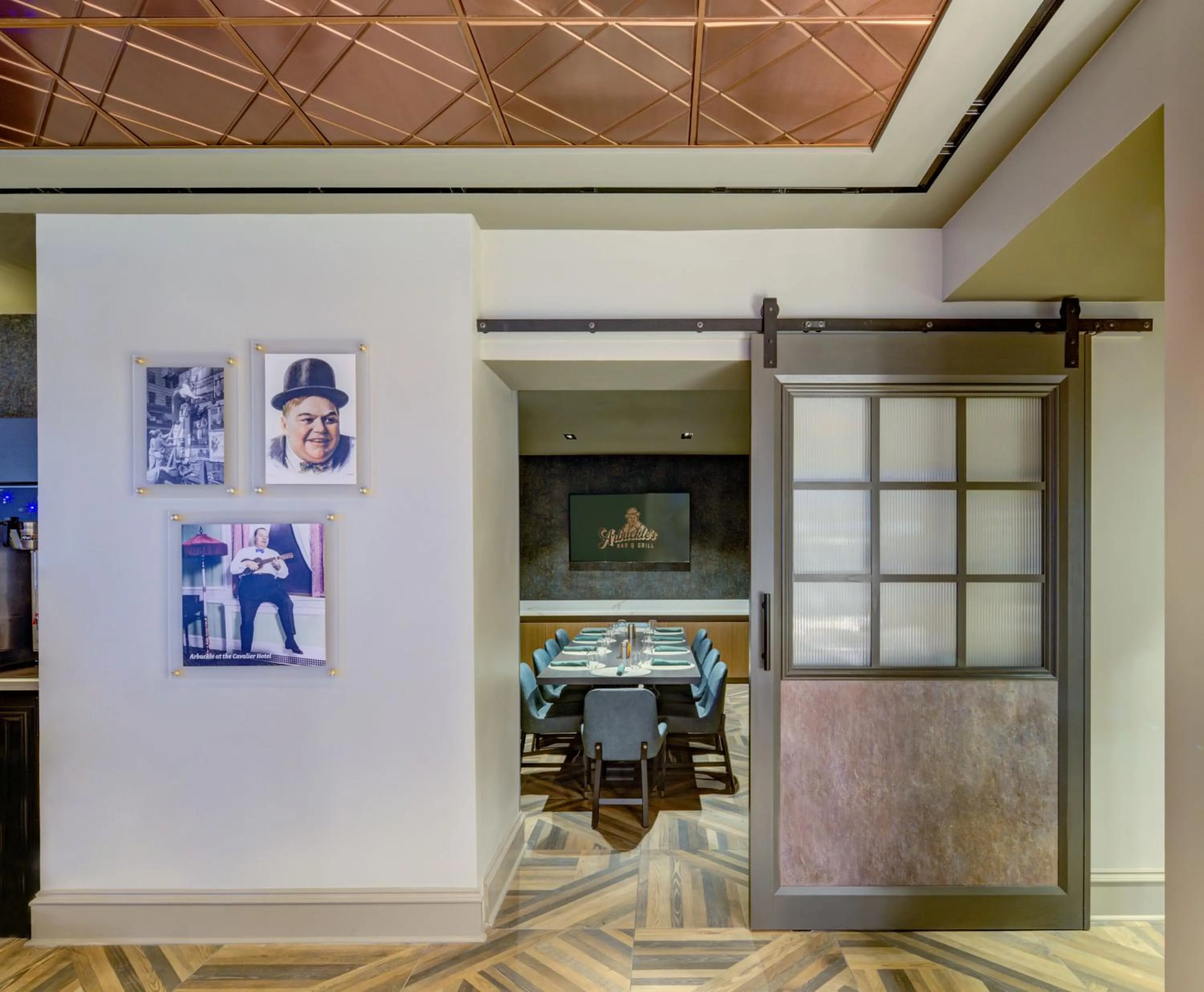 Restaurant/places to eat in Embassy Suites By Hilton Virginia Beach Oceanfront Resort