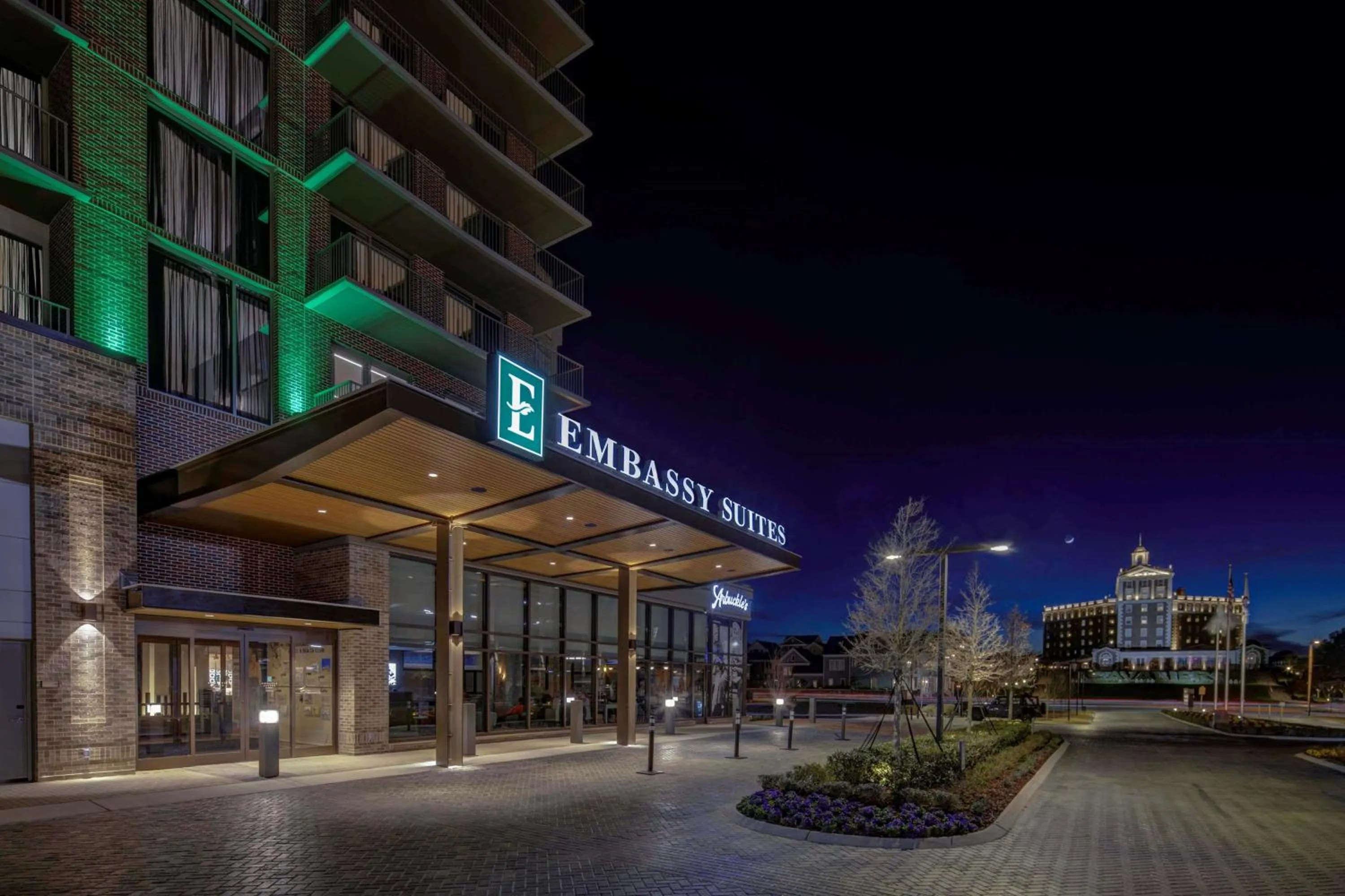 Property building in Embassy Suites By Hilton Virginia Beach Oceanfront Resort