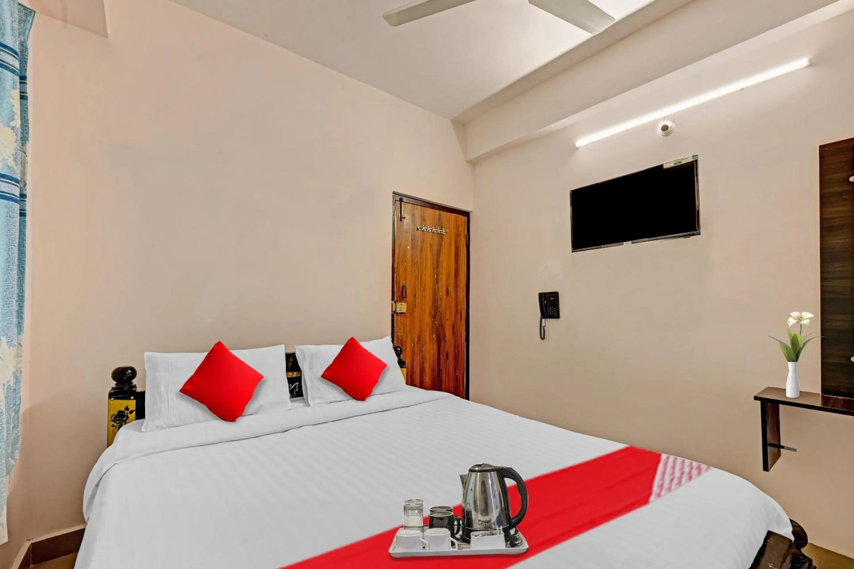 Bedroom, Bed in Hotel O Coastal Inn Luxury Service Apartments