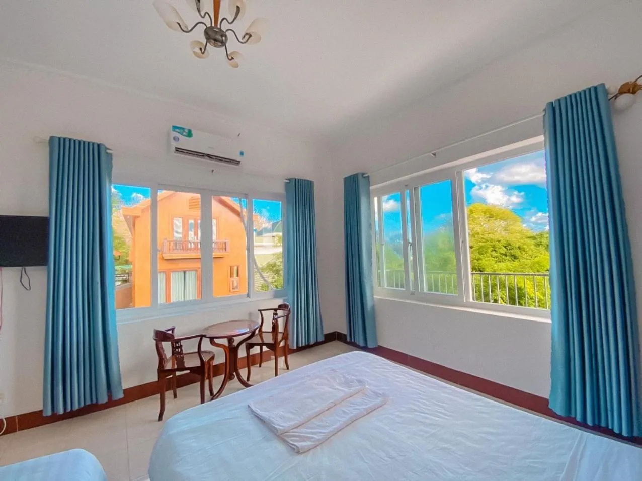 Bed in VND Vũng Tàu Hotel & Villa