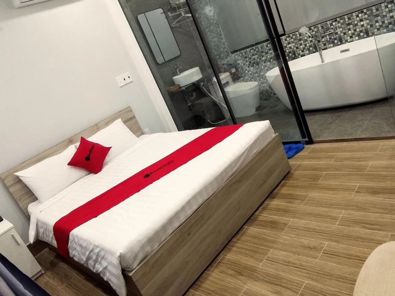 Bed in VND Vũng Tàu Hotel & Villa