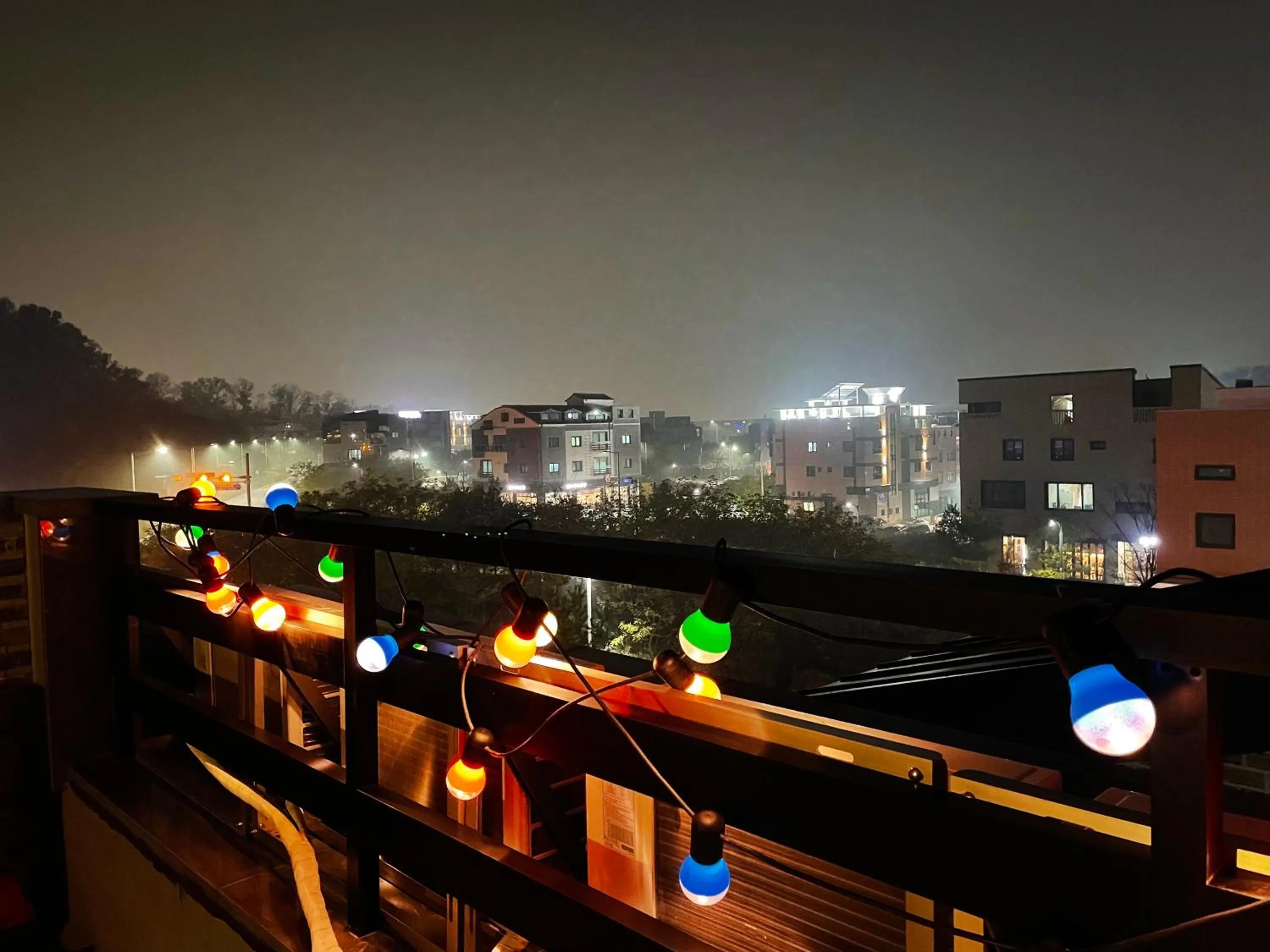 TV and multimedia in W Premium Guesthouse Incheon airport