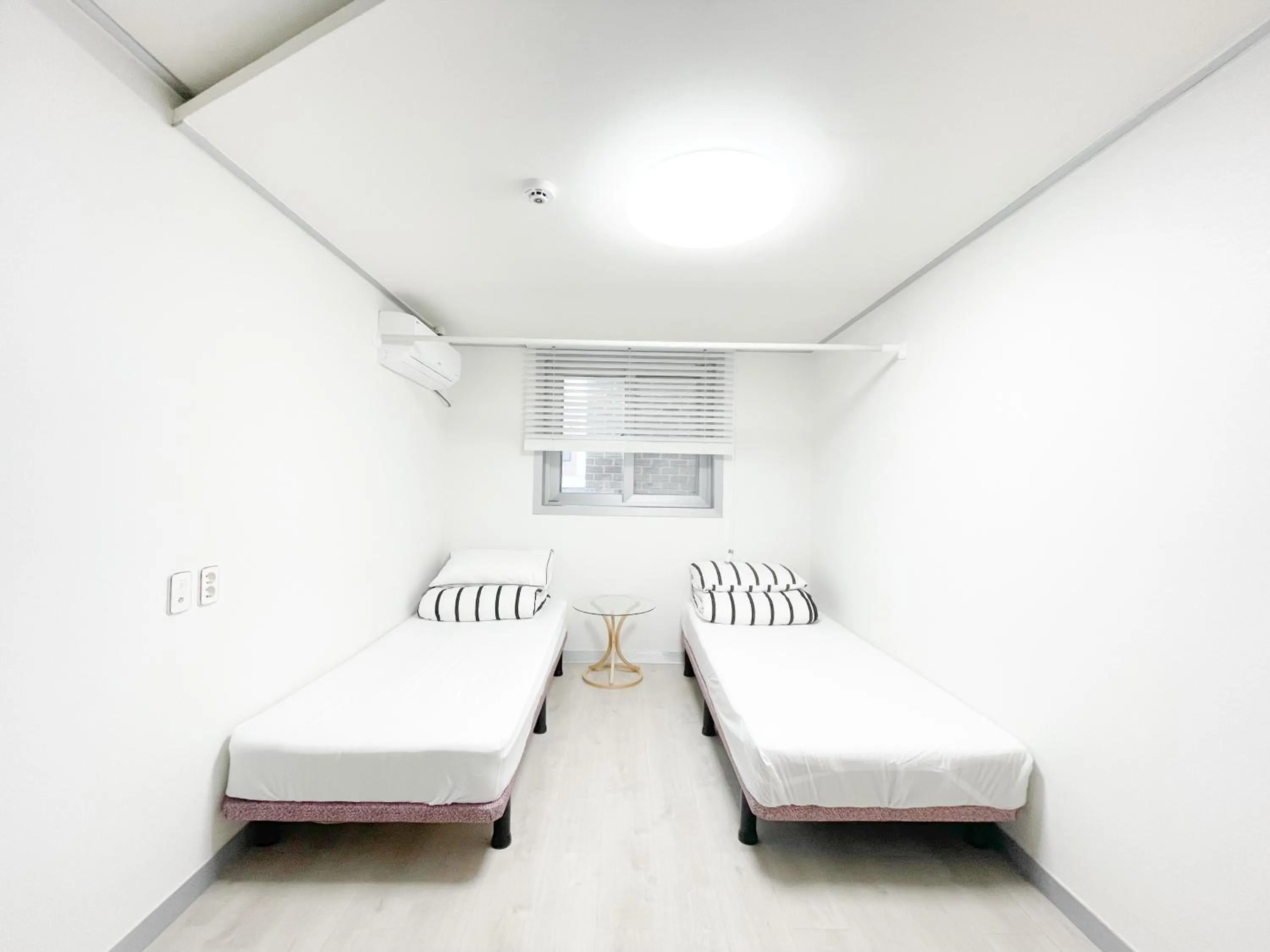 Decorative detail, Bed in W Premium Guesthouse Incheon airport