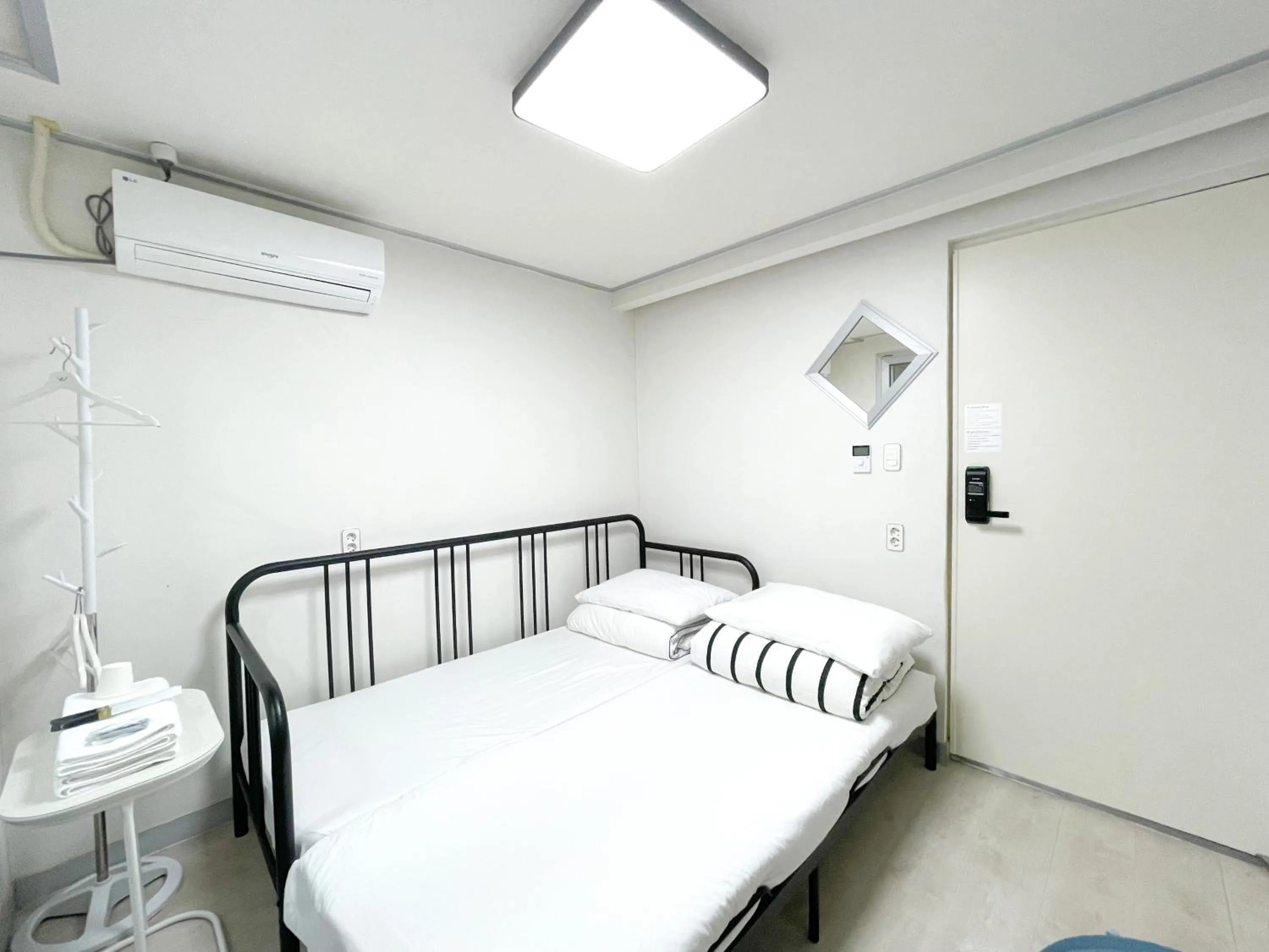 Bedroom, Bed in W Premium Guesthouse Incheon airport