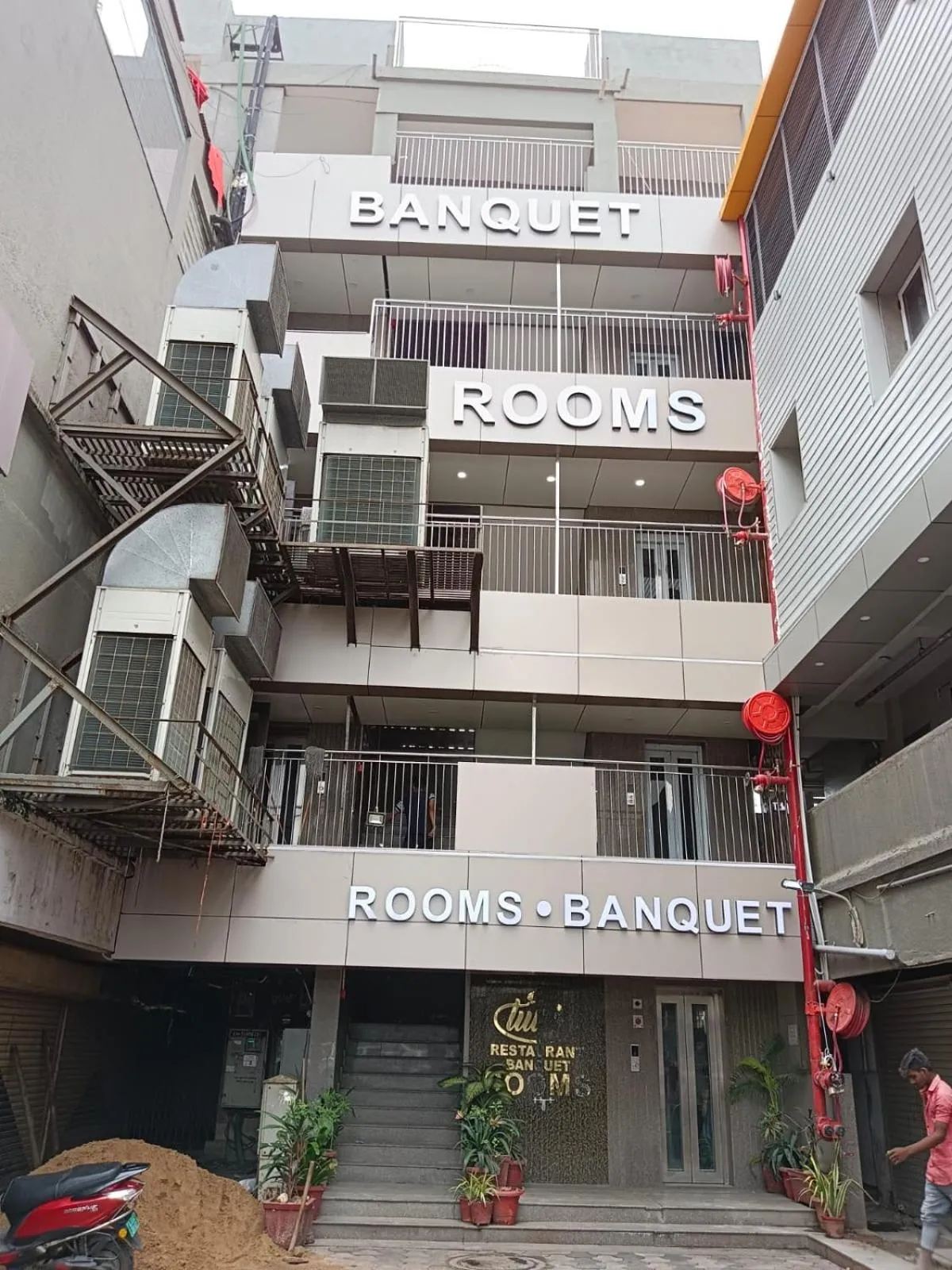 Property building in Tulsi Hotel