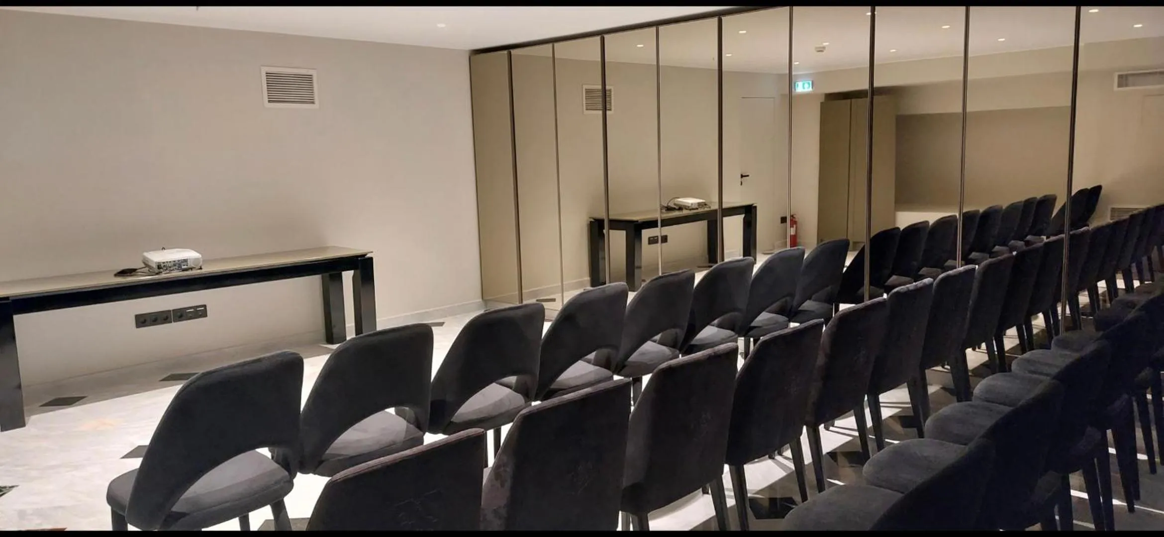 Meeting/conference room in Grand Hotel Kalamata