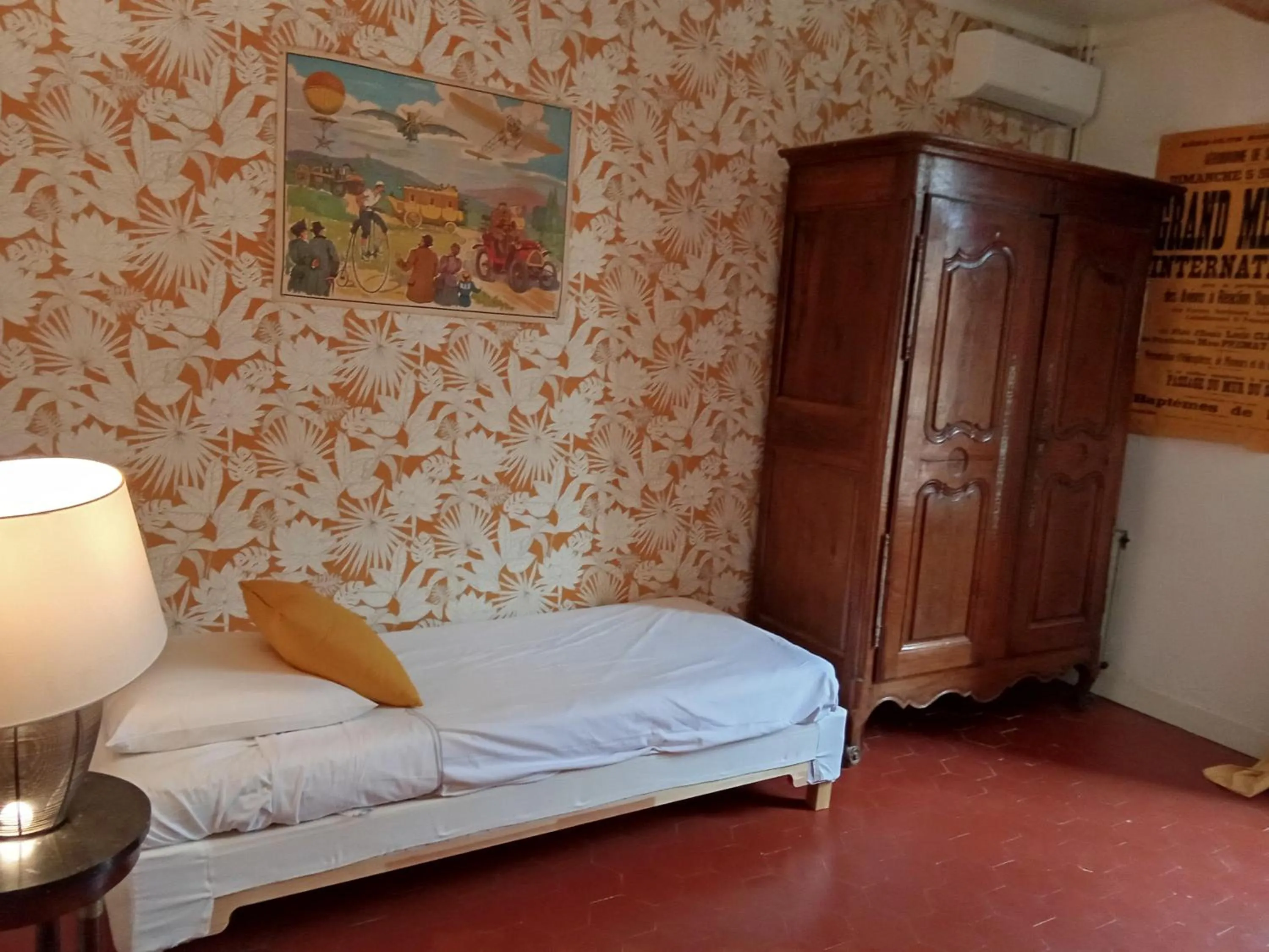 Bed in Le Mas Palegry Chambres d'hôtes Perpignan