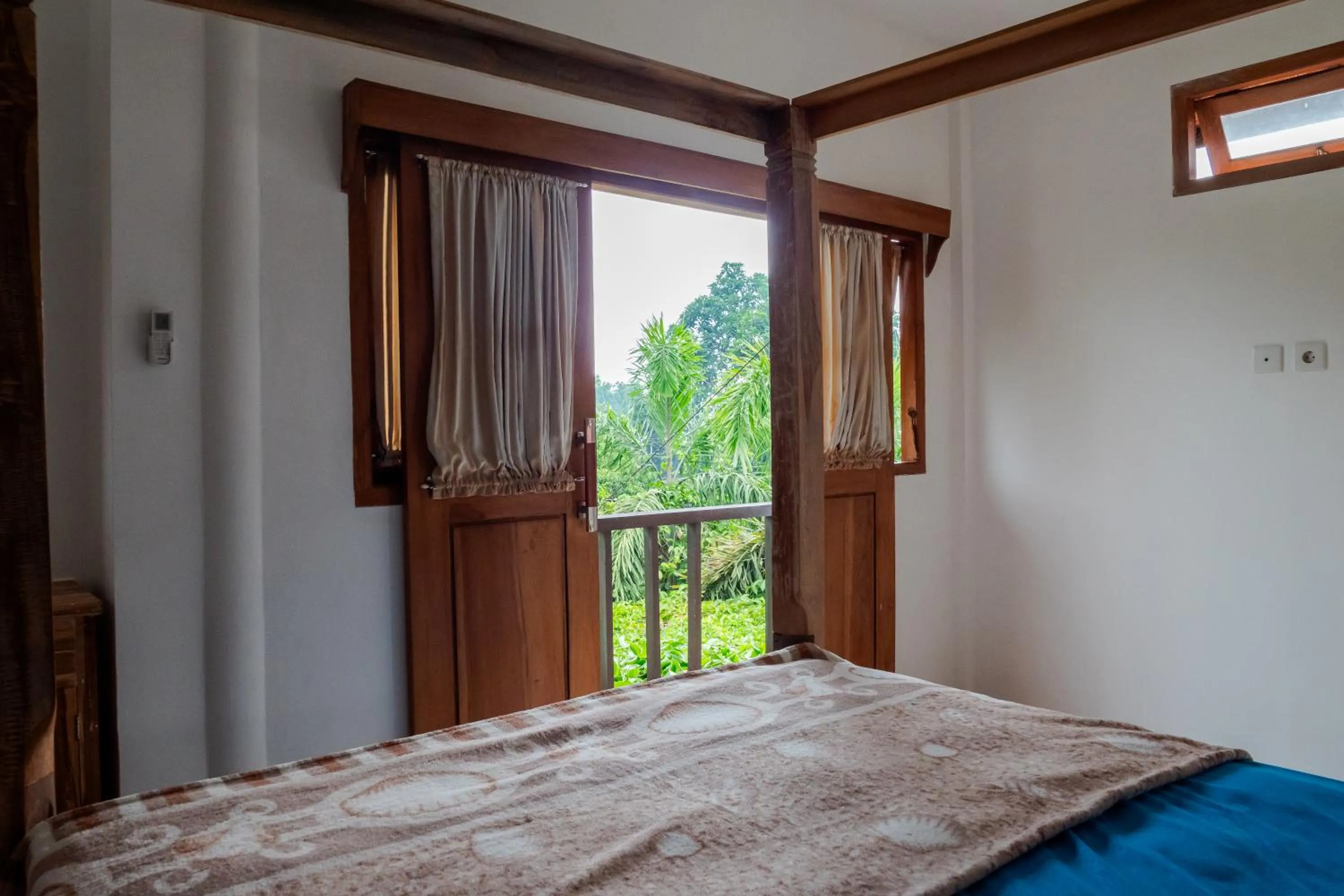 Bedroom, Bed in Surf Retreat Villa Sari Bali